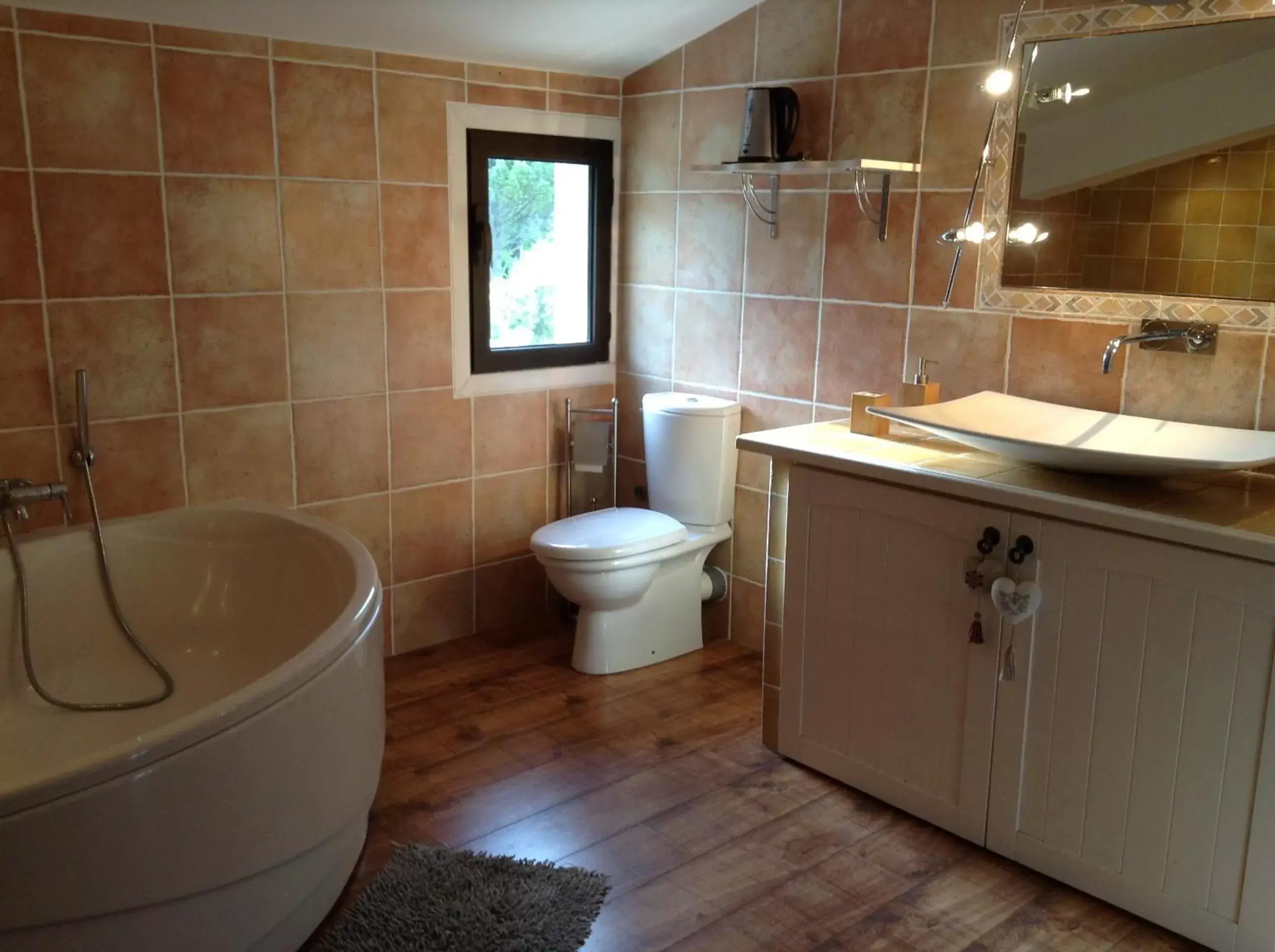 Bathroom in Le Mazet Chambre d'Hôtes