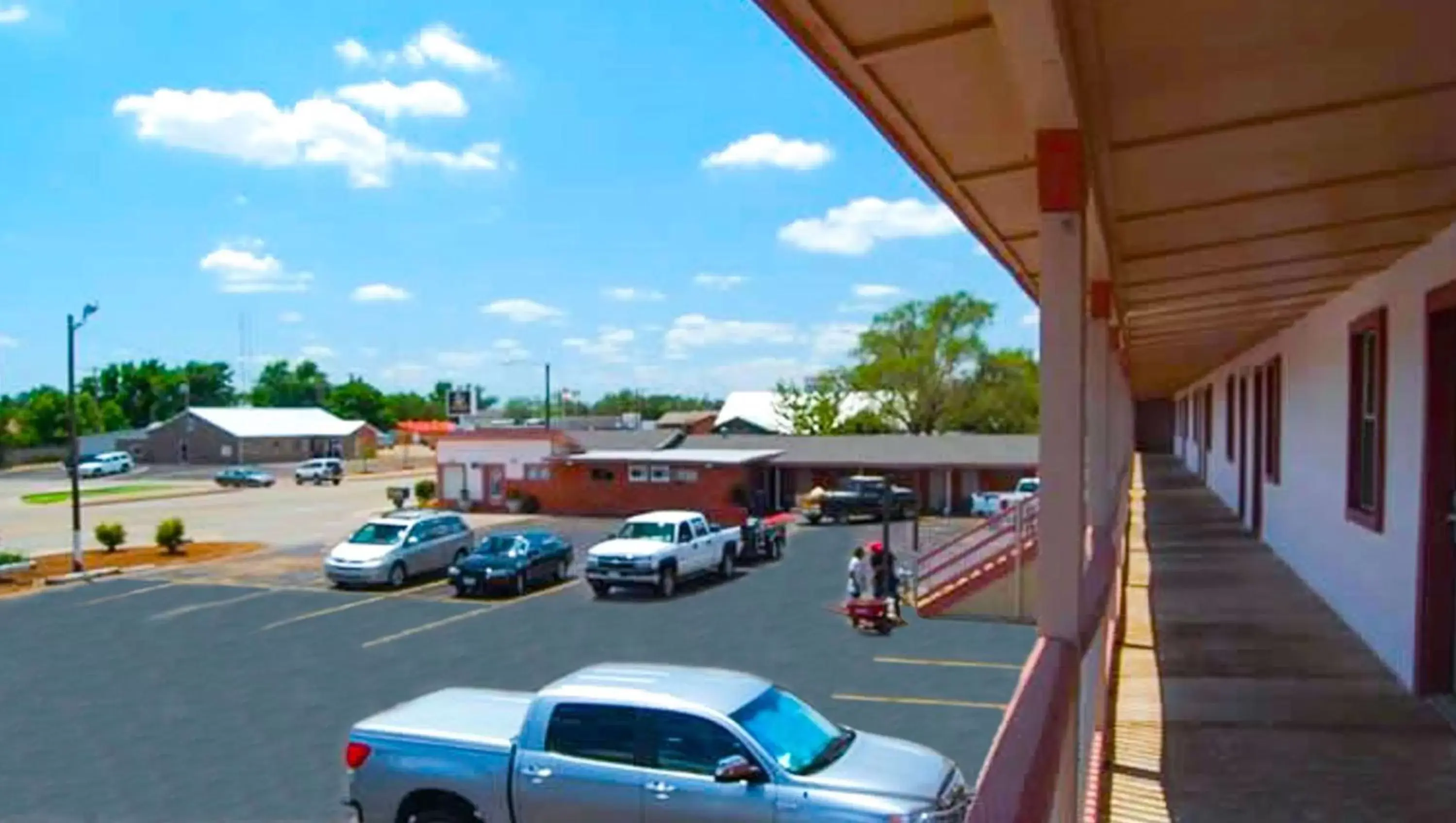 Property building in American Inn & Suites Childress