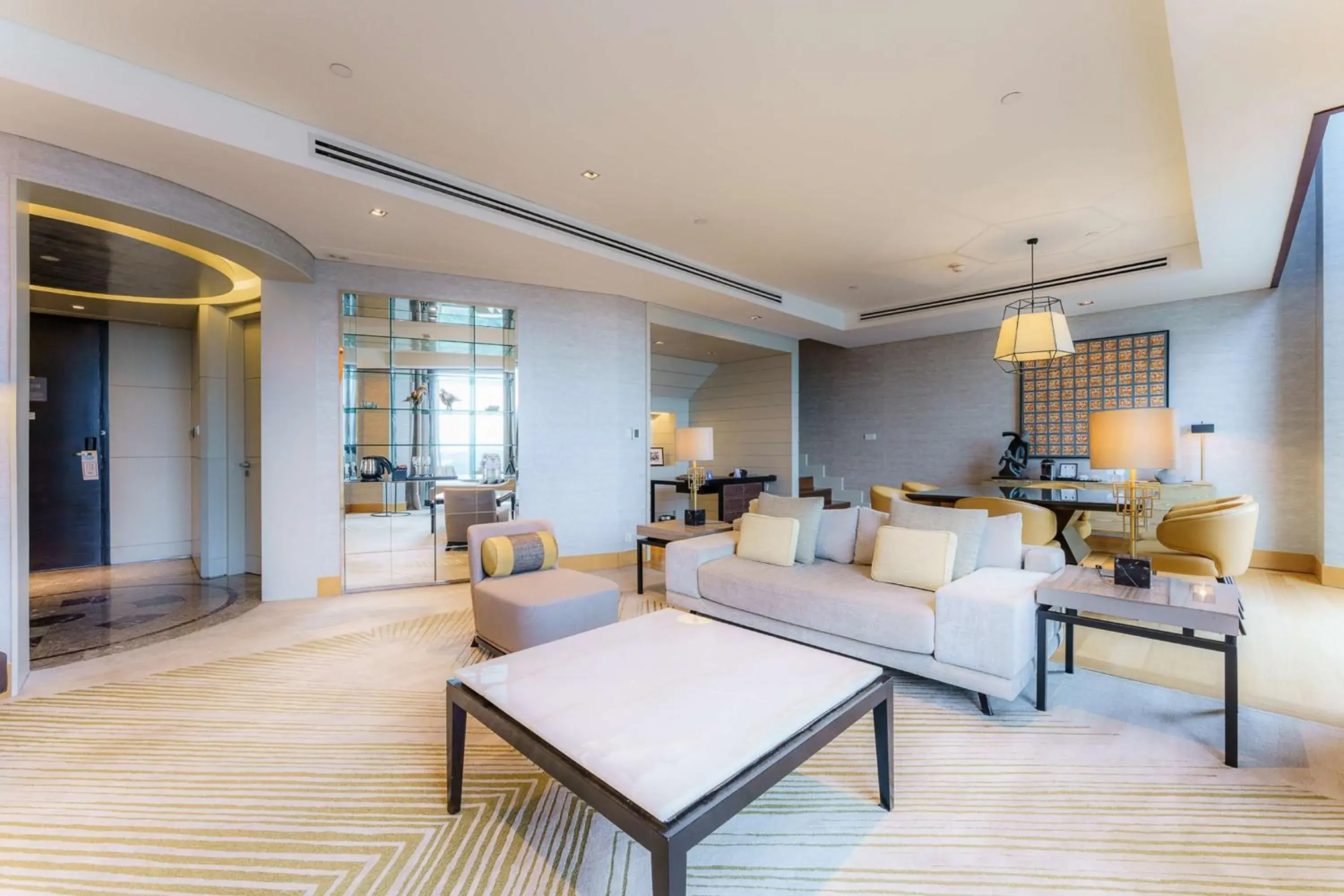 Living room, Lounge/Bar in Hilton Kuala Lumpur