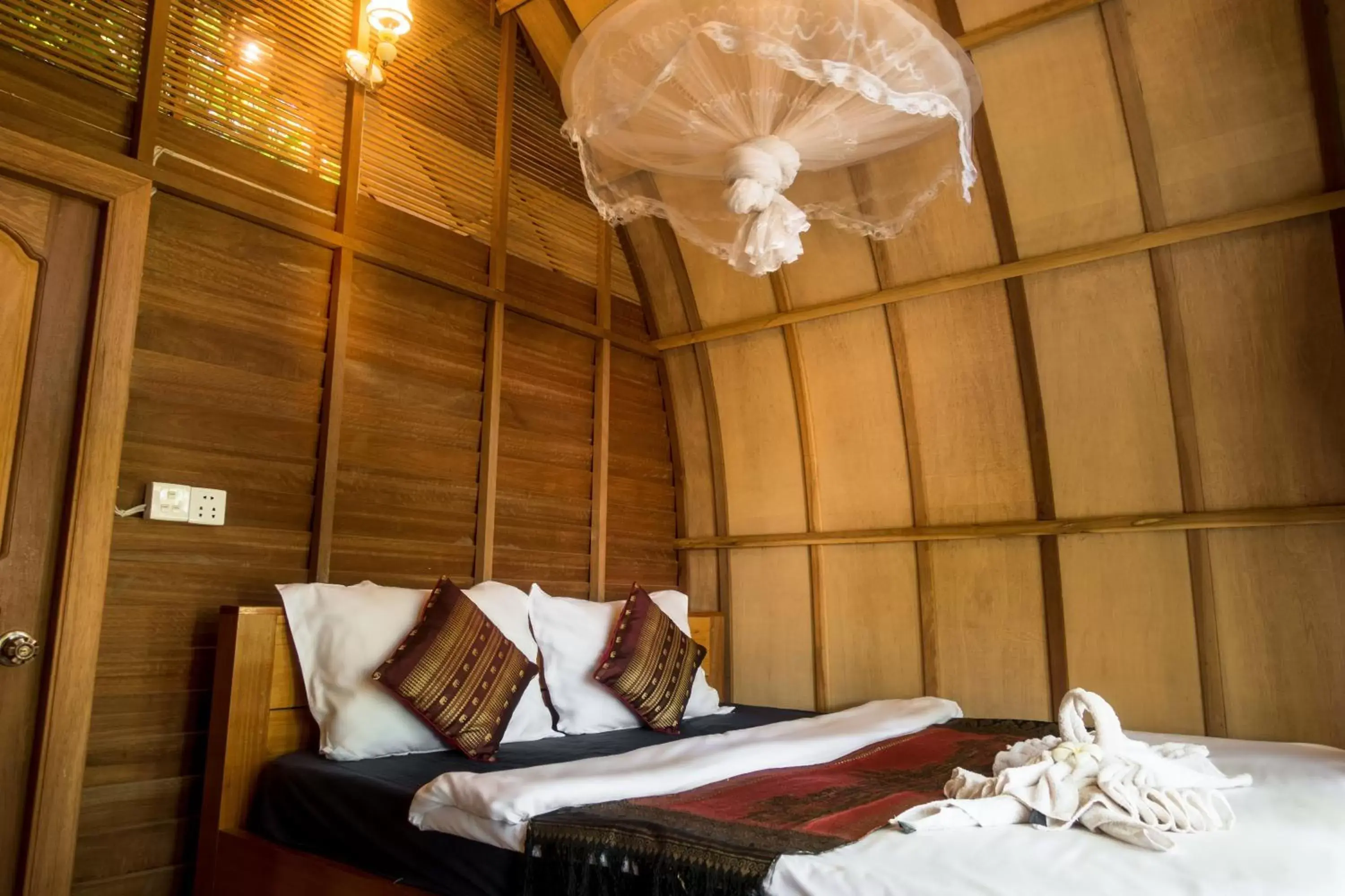 Bedroom, Bed in Bamboo Bungalow