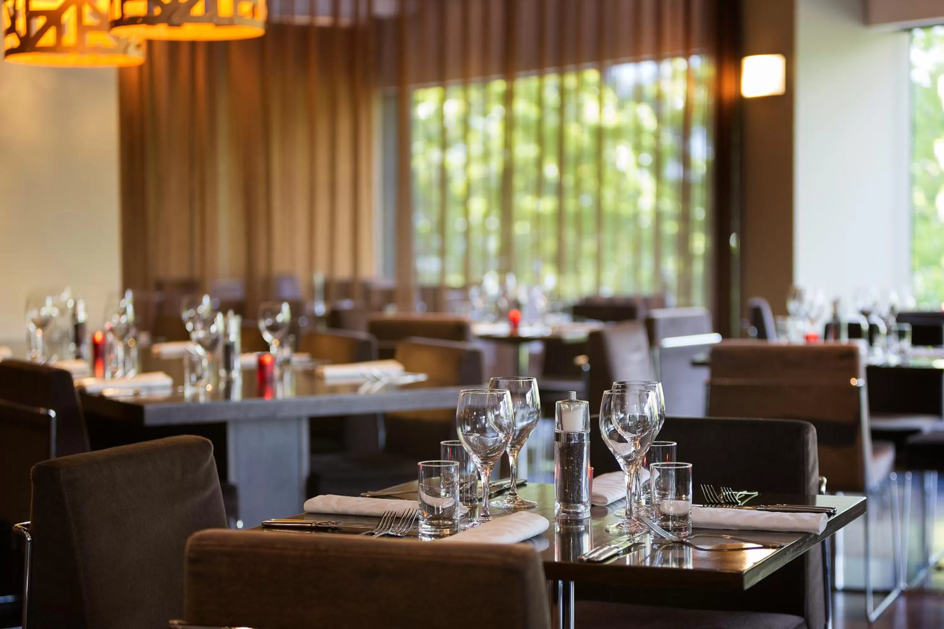 Restaurant/places to eat in Novotel Canberra