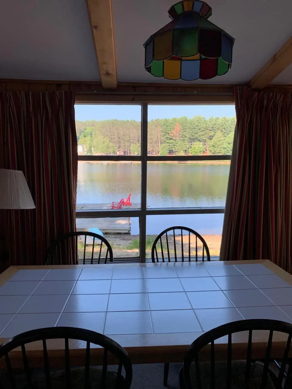 Dining area, Pool View in Algonquin Lakeside Inn