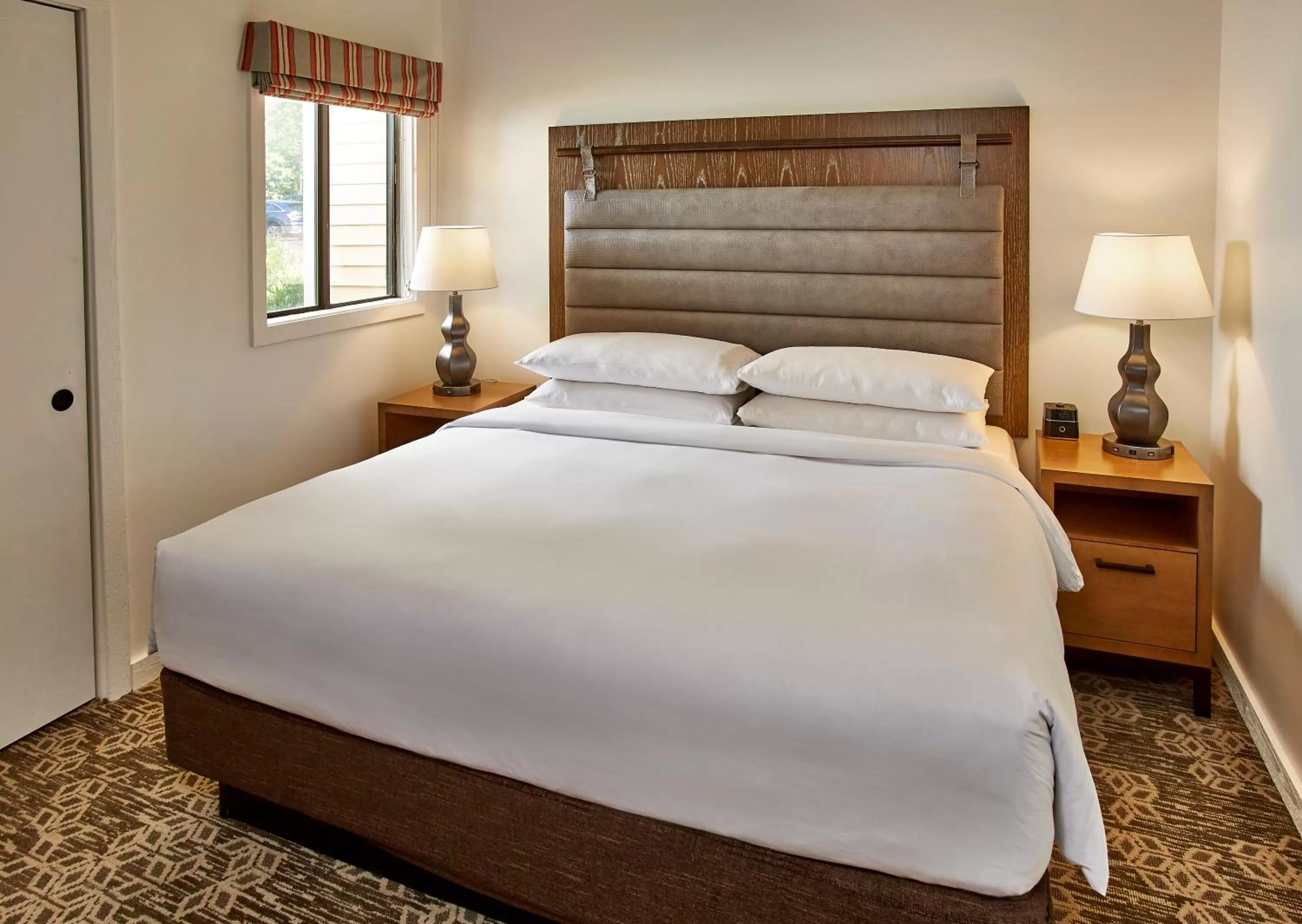 Guests, Bed in Grand Geneva Resort and Spa