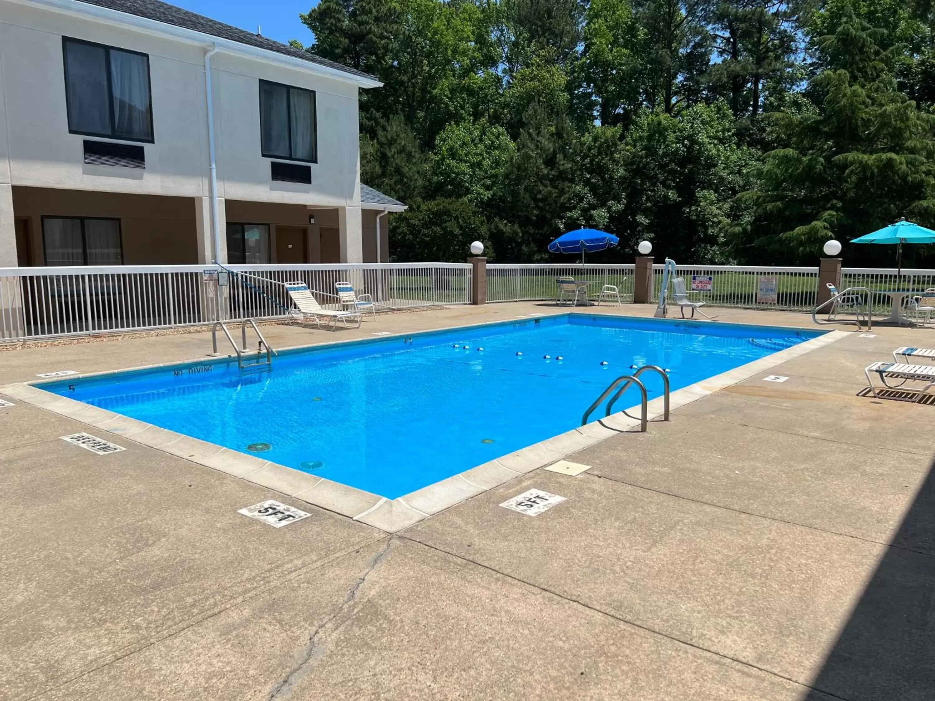 Swimming Pool in Quality Inn & Suites Exmore