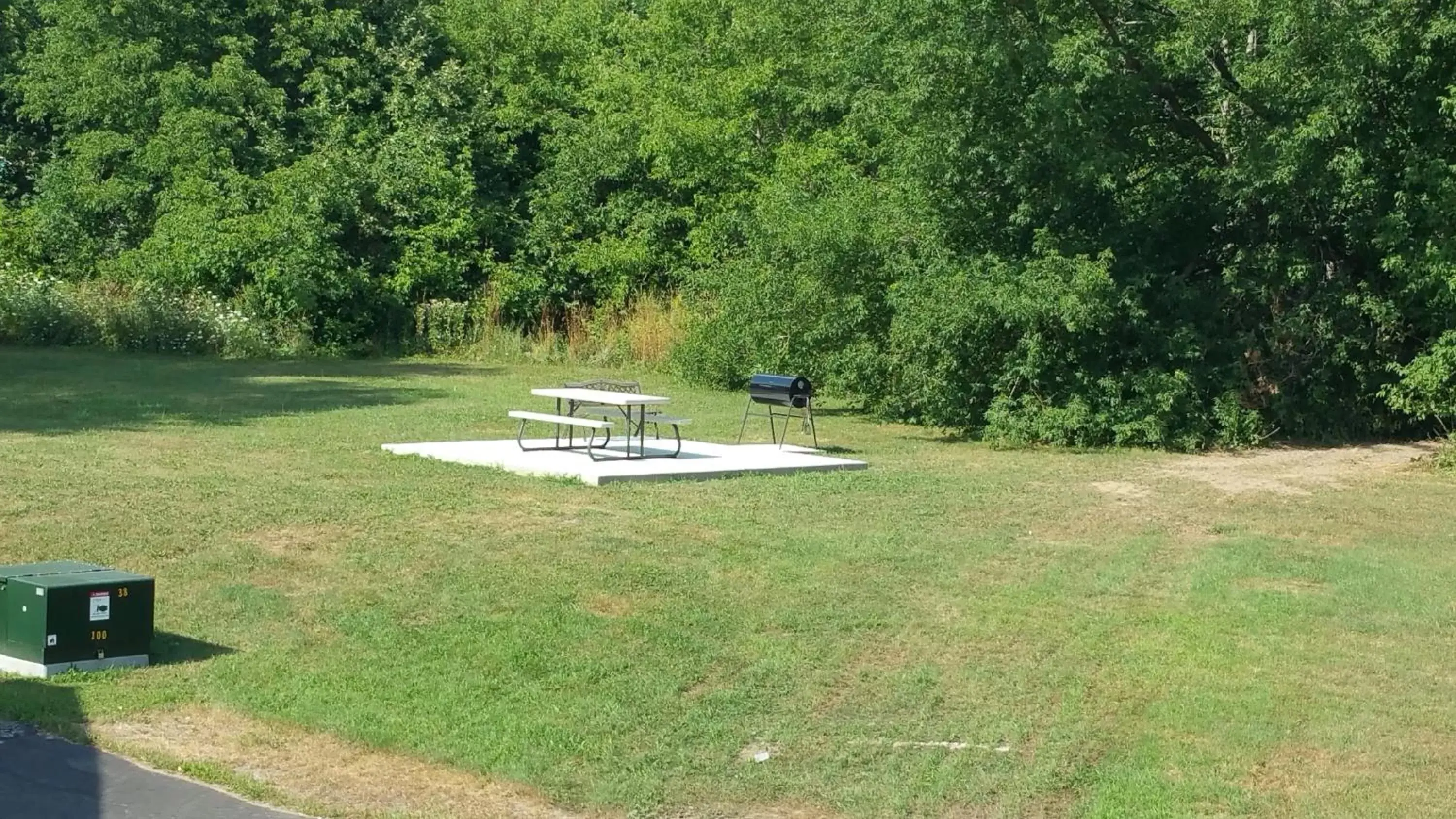 BBQ facilities, Garden in Wellington Inn