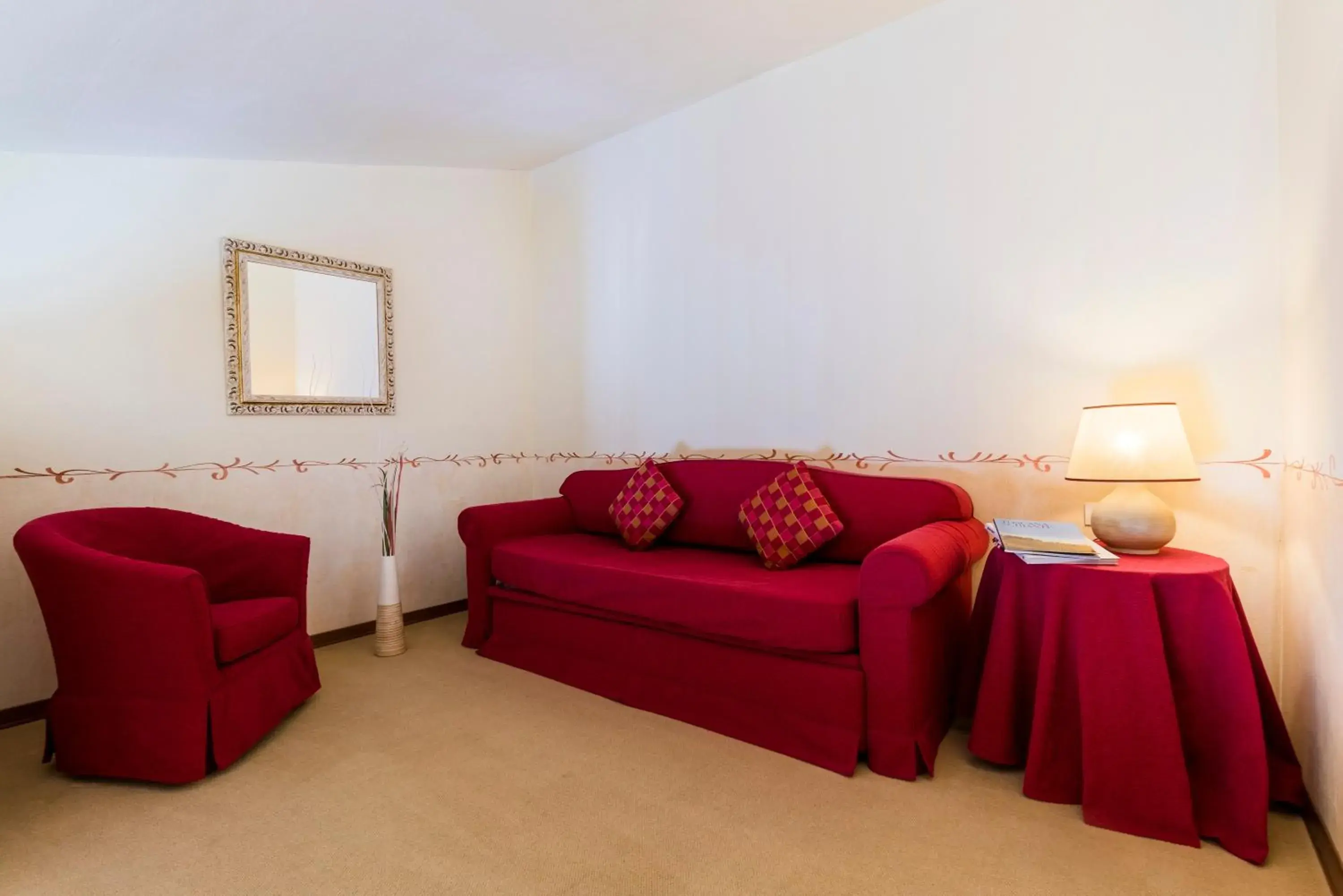 Photo of the whole room, Seating Area in Hotel Borgo Di Cortefreda