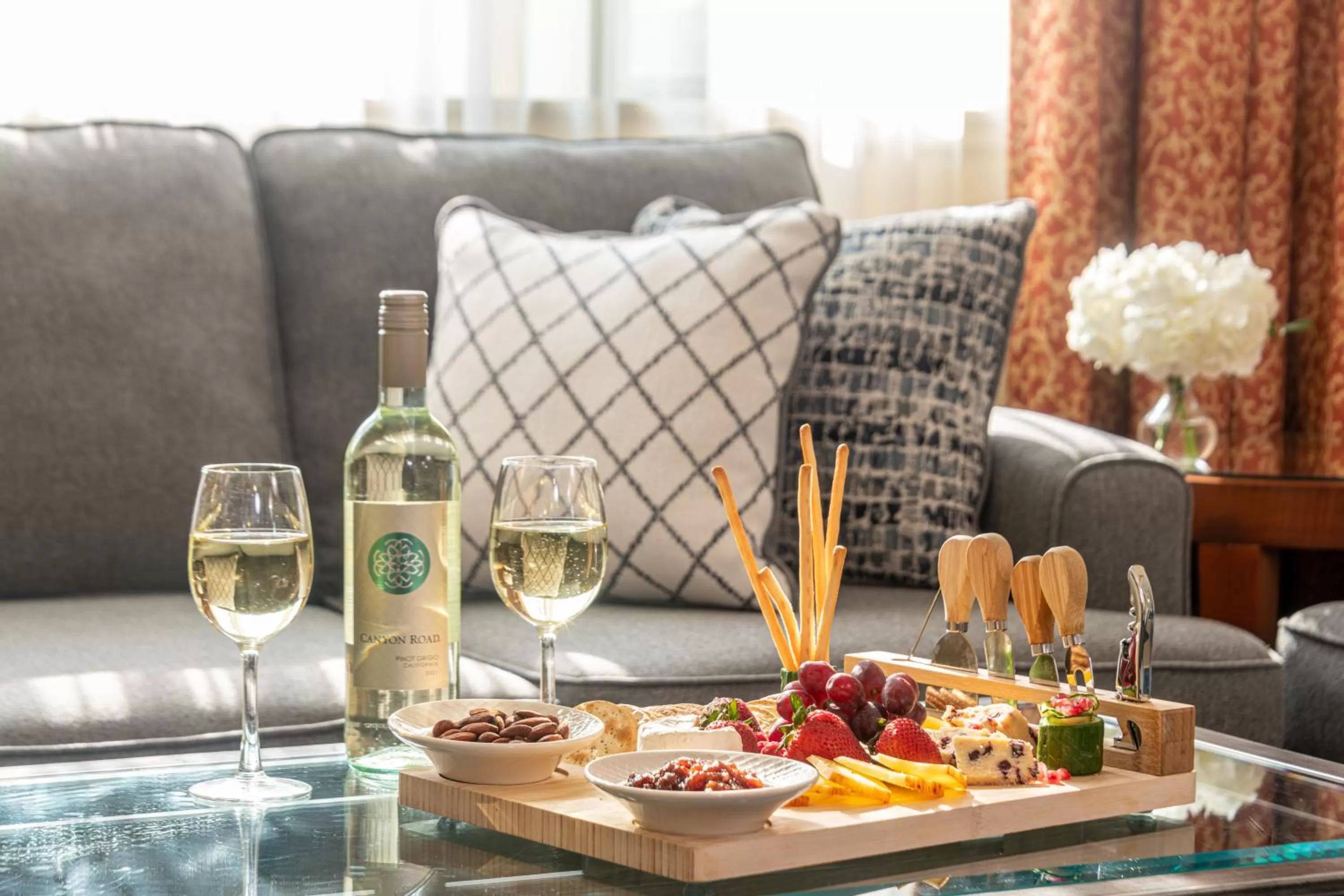 Food and drinks in Southbridge Hotel and Conference Center