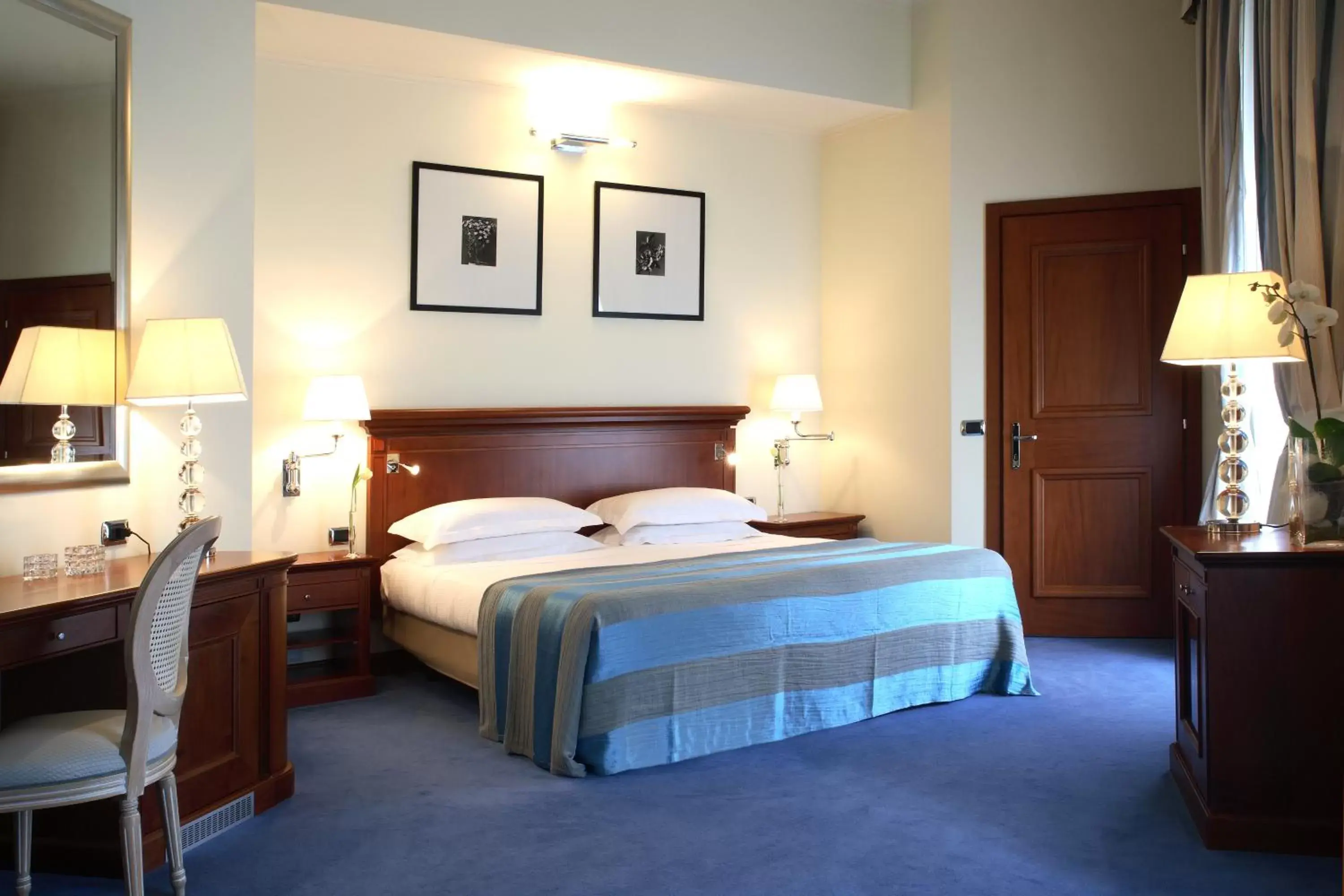 Two Connecting Double Rooms in Starhotels Terminus