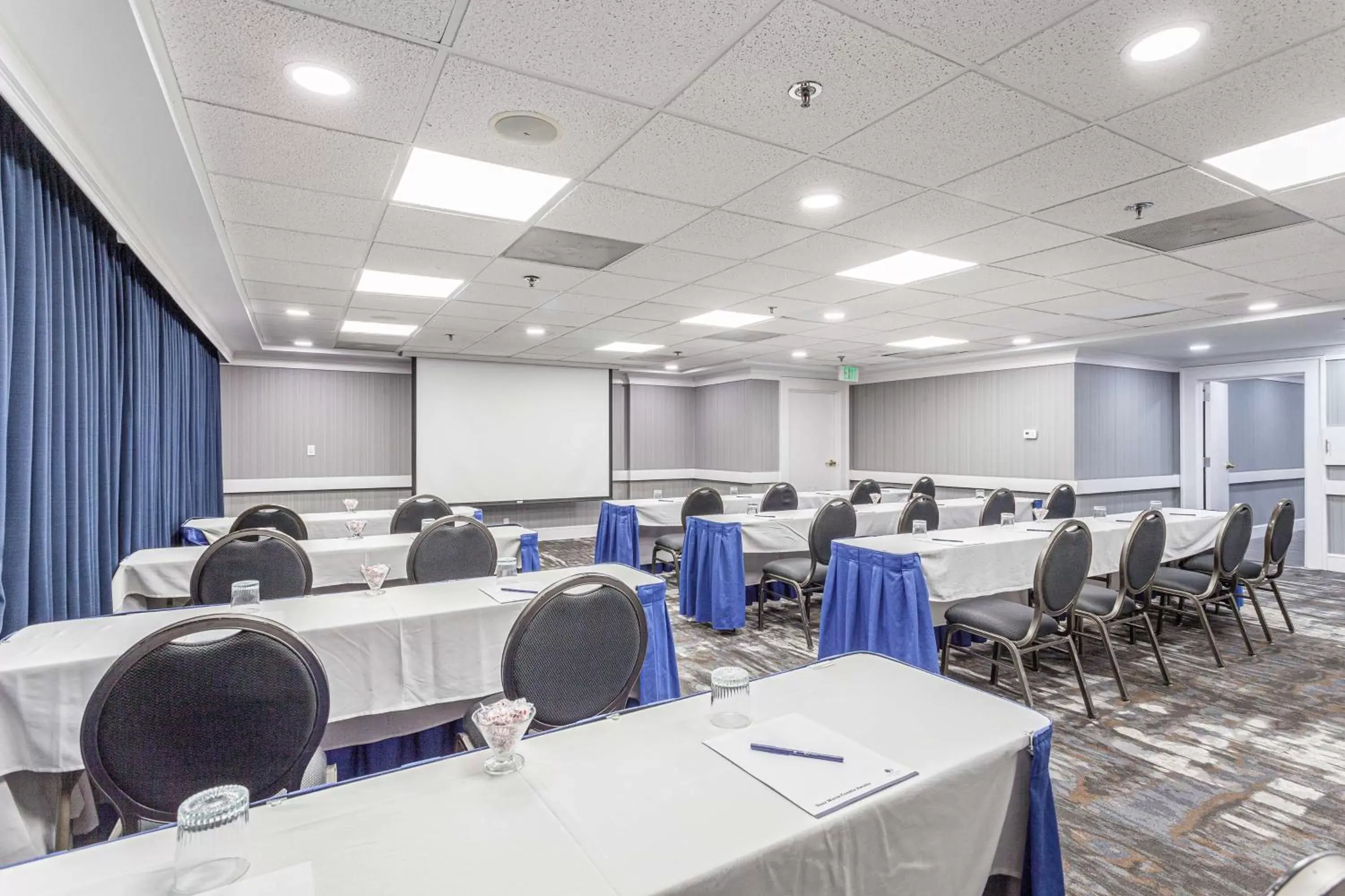 Meeting/conference room in DoubleTree by Hilton Memphis