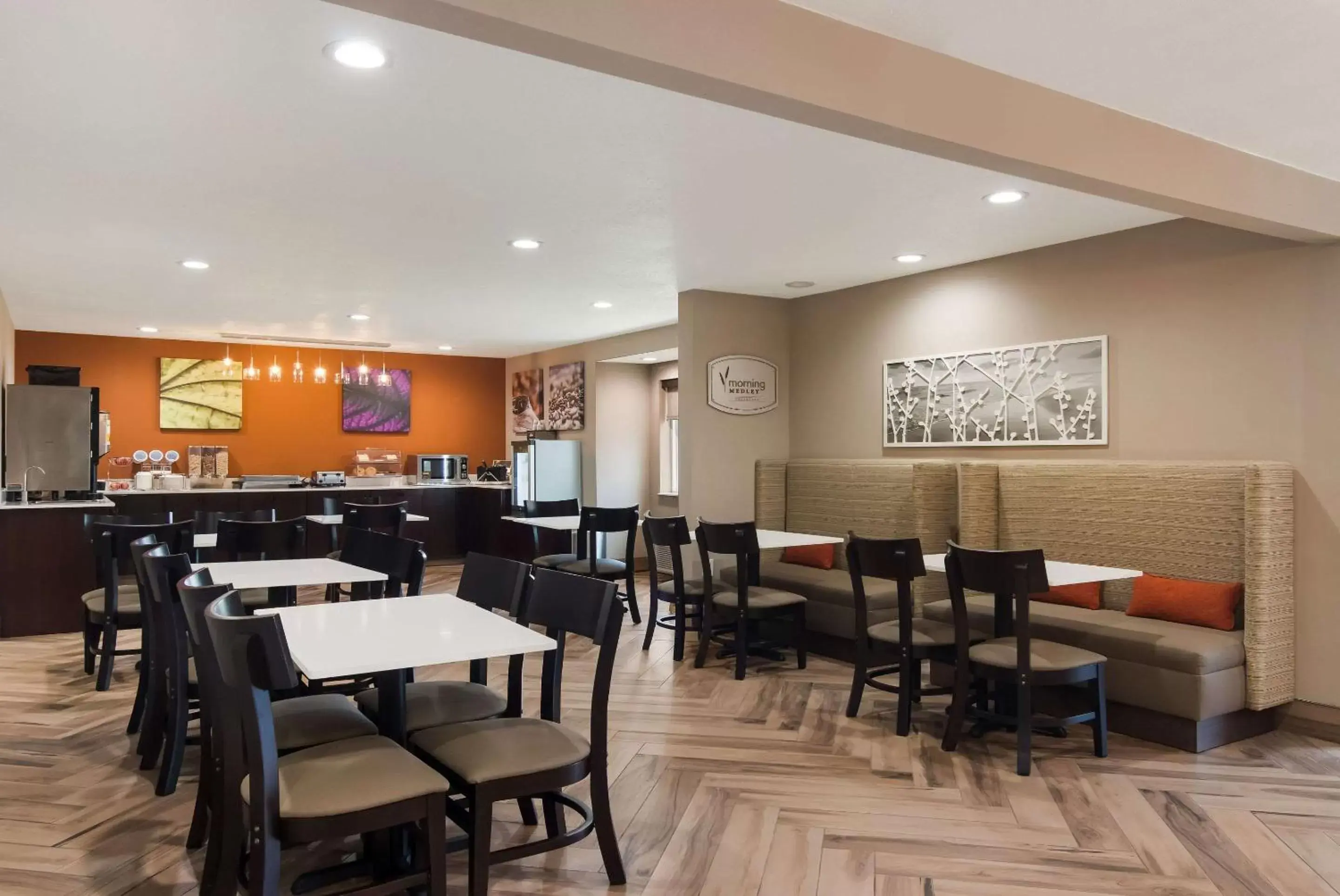 Breakfast, Restaurant/Places to Eat in Sleep Inn Erie by Choice