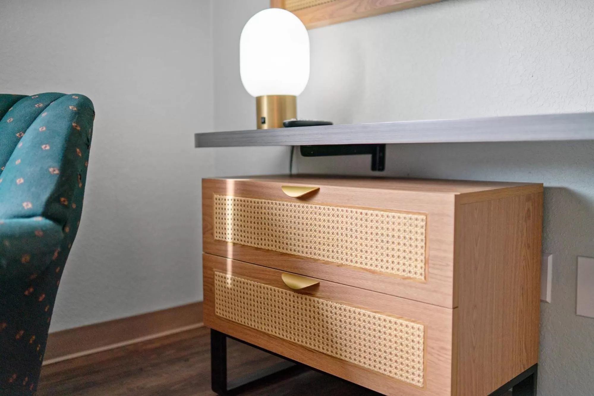 Garibaldi Inn at the Bay