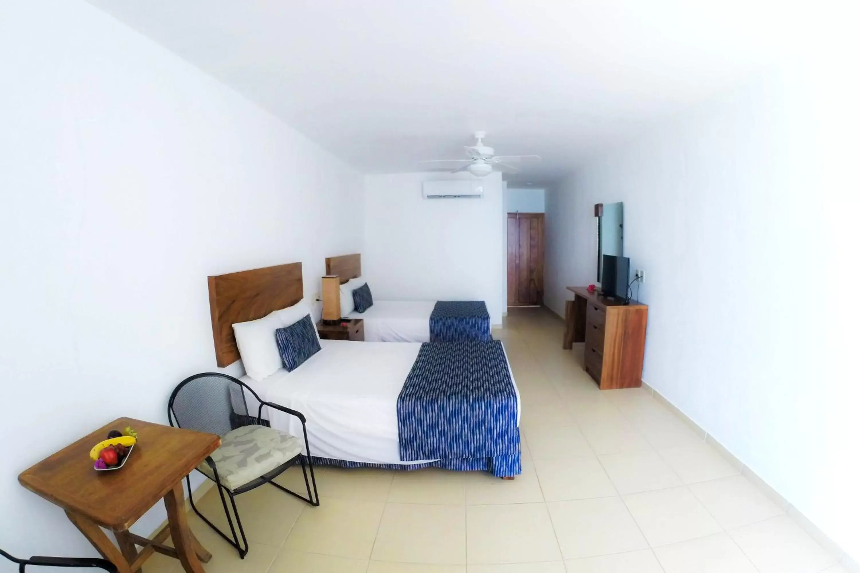 Seating area, Bed in Costa Alegre Hotel & Suites
