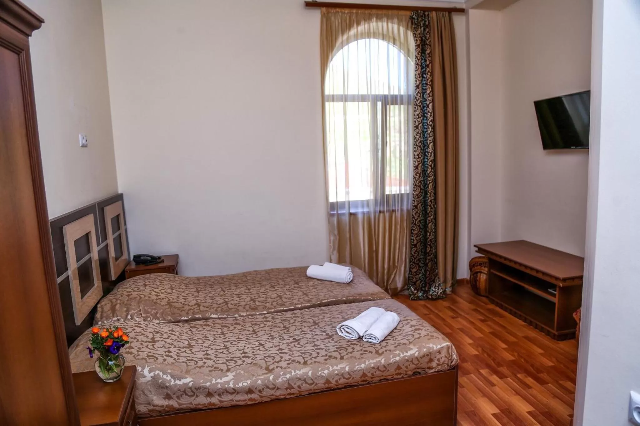 Photo of the whole room in Lara Hotel