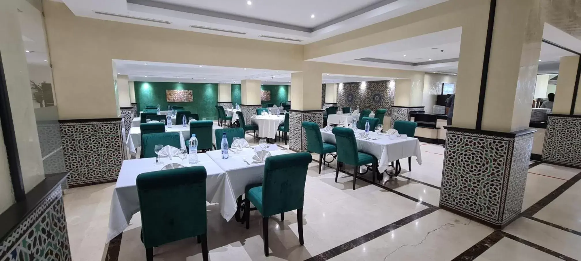 Restaurant/places to eat in Farah Rabat Restaurant/places to eat in Farah Rabat