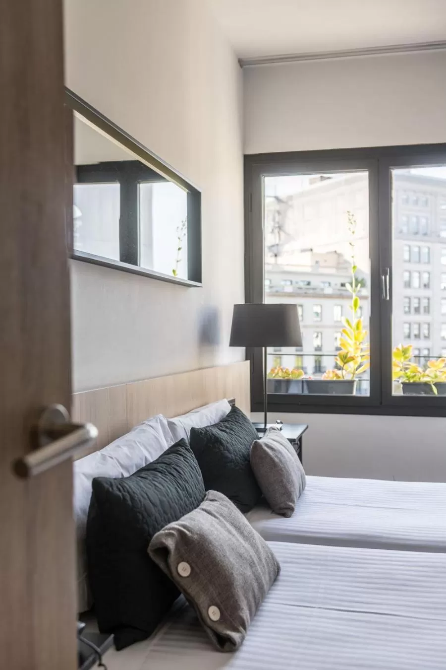 Bed in Hotel Paseo de Gracia