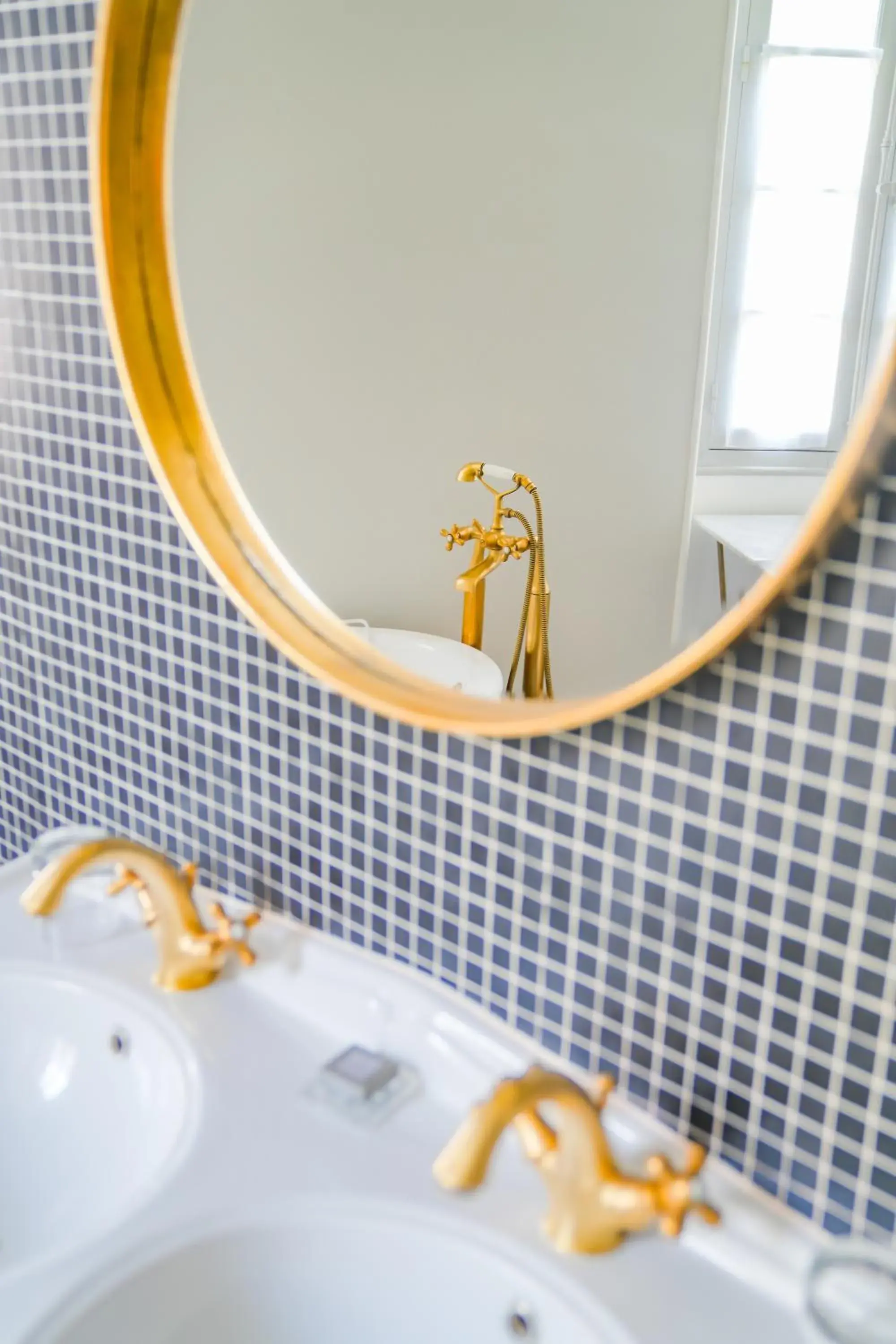 Bathroom in Chateau de Mazan, BW Premier Collection