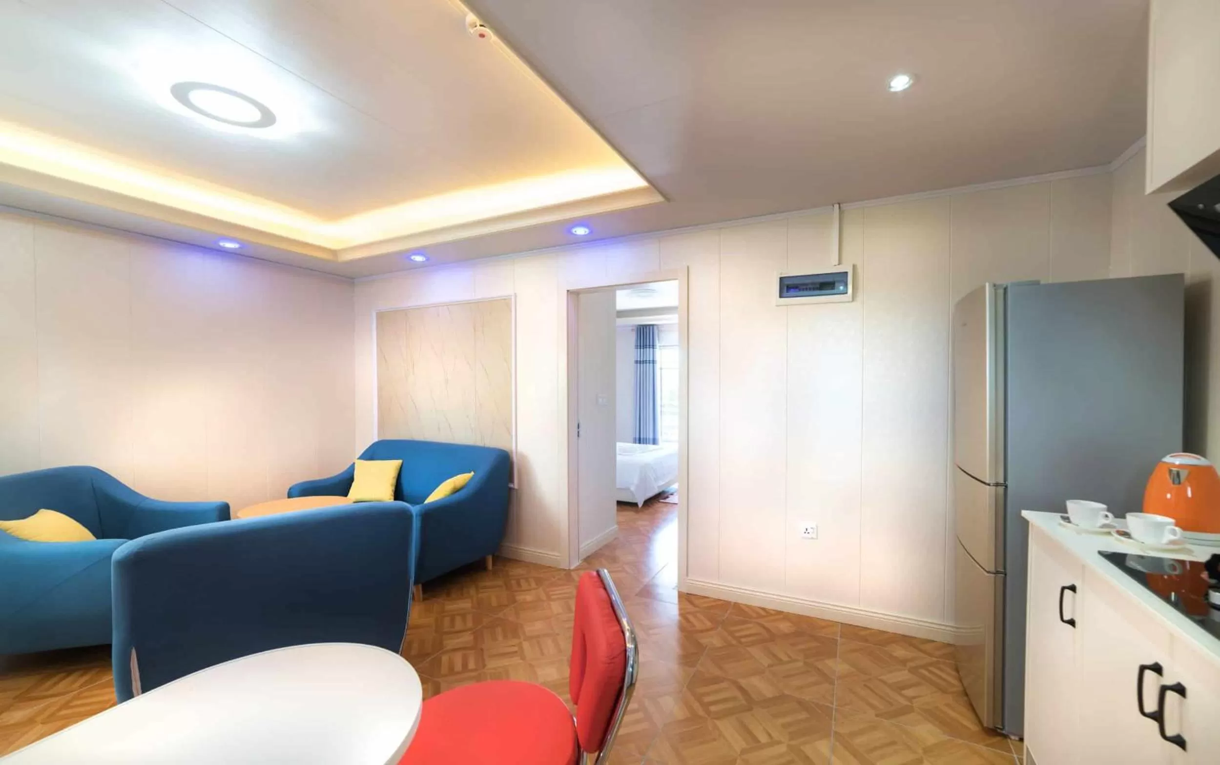 Living room in Riverside Hotel