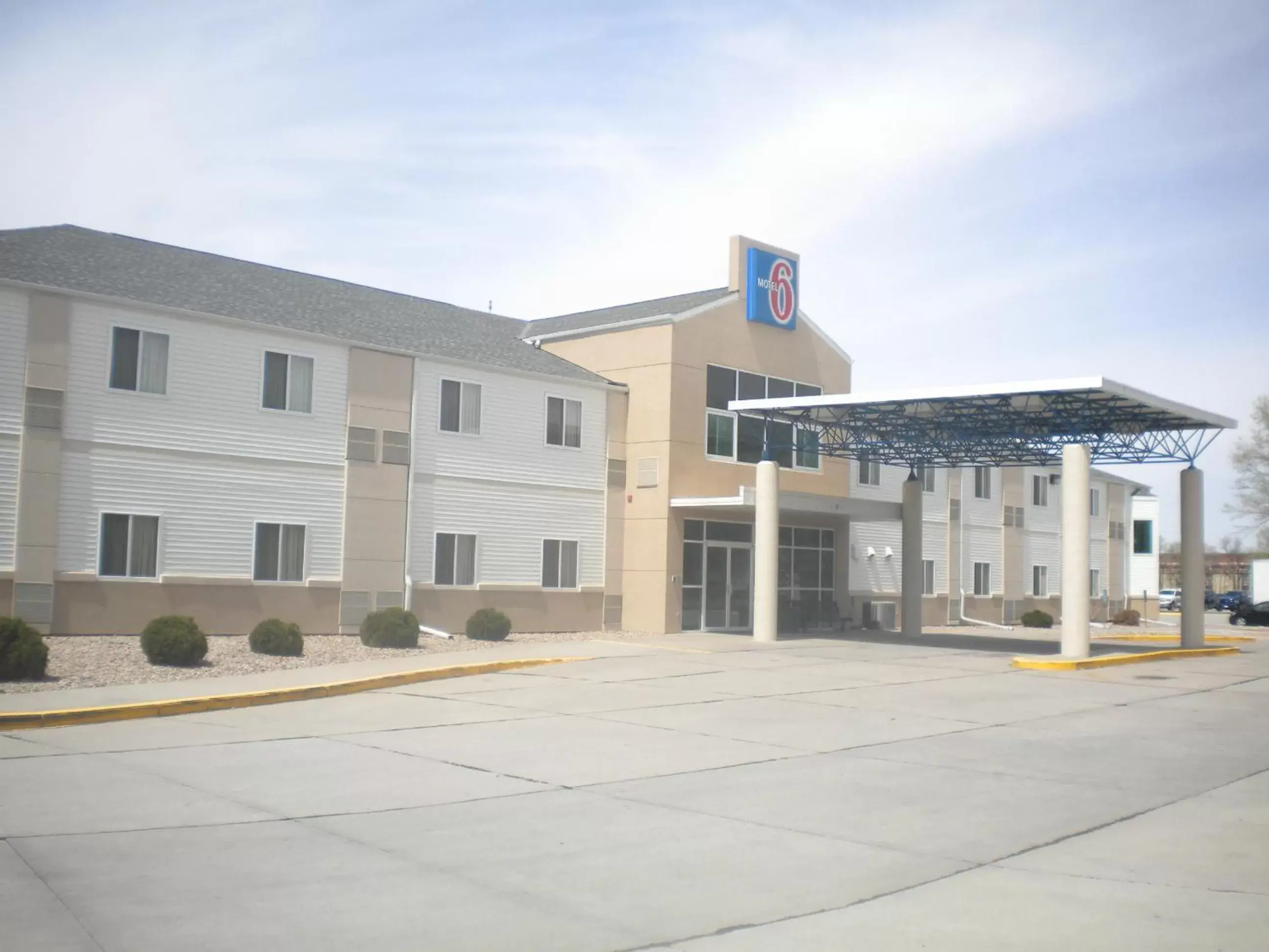 Property Building in Motel 6-Kearney, NE