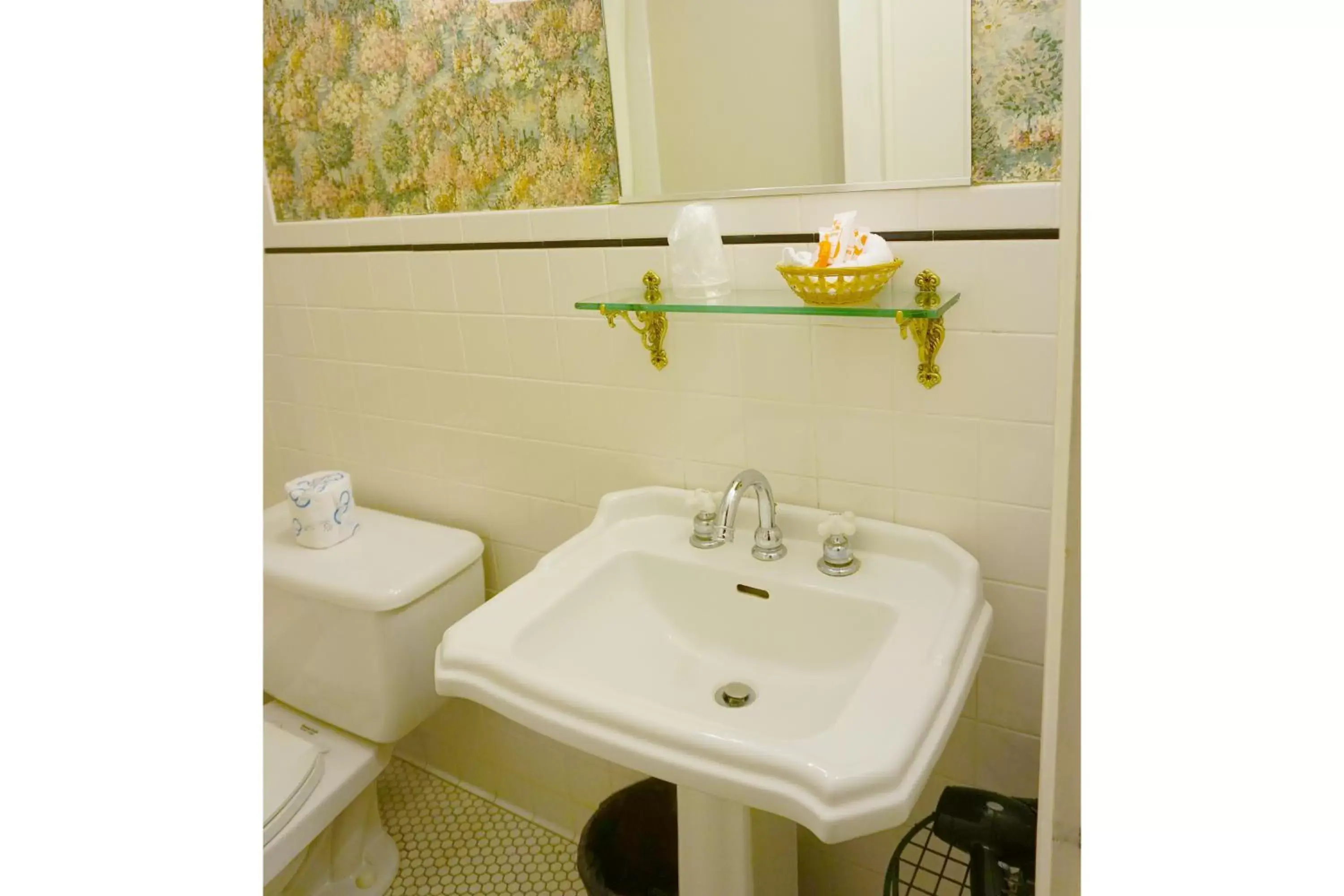 Bathroom in Stay Saratoga