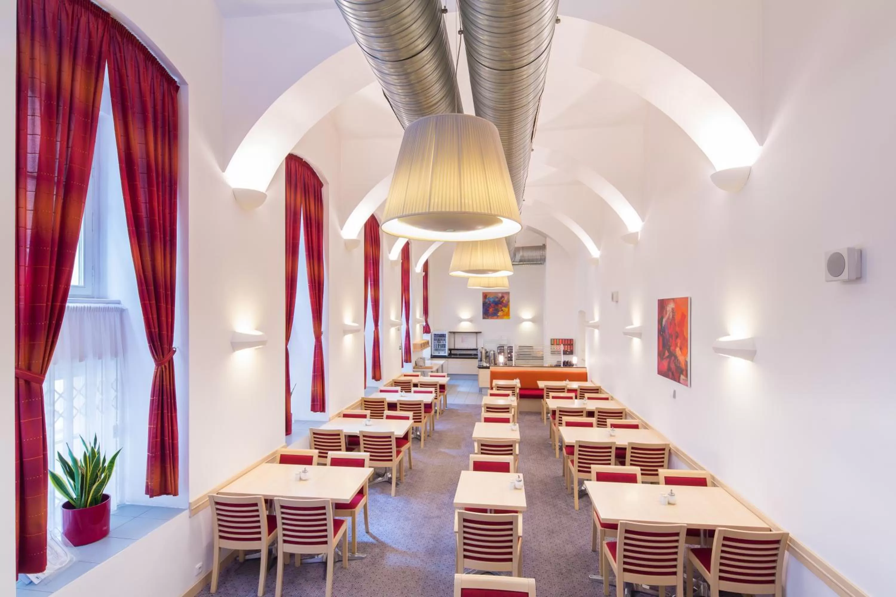 Restaurant/places to eat in Exe City Park Hotel