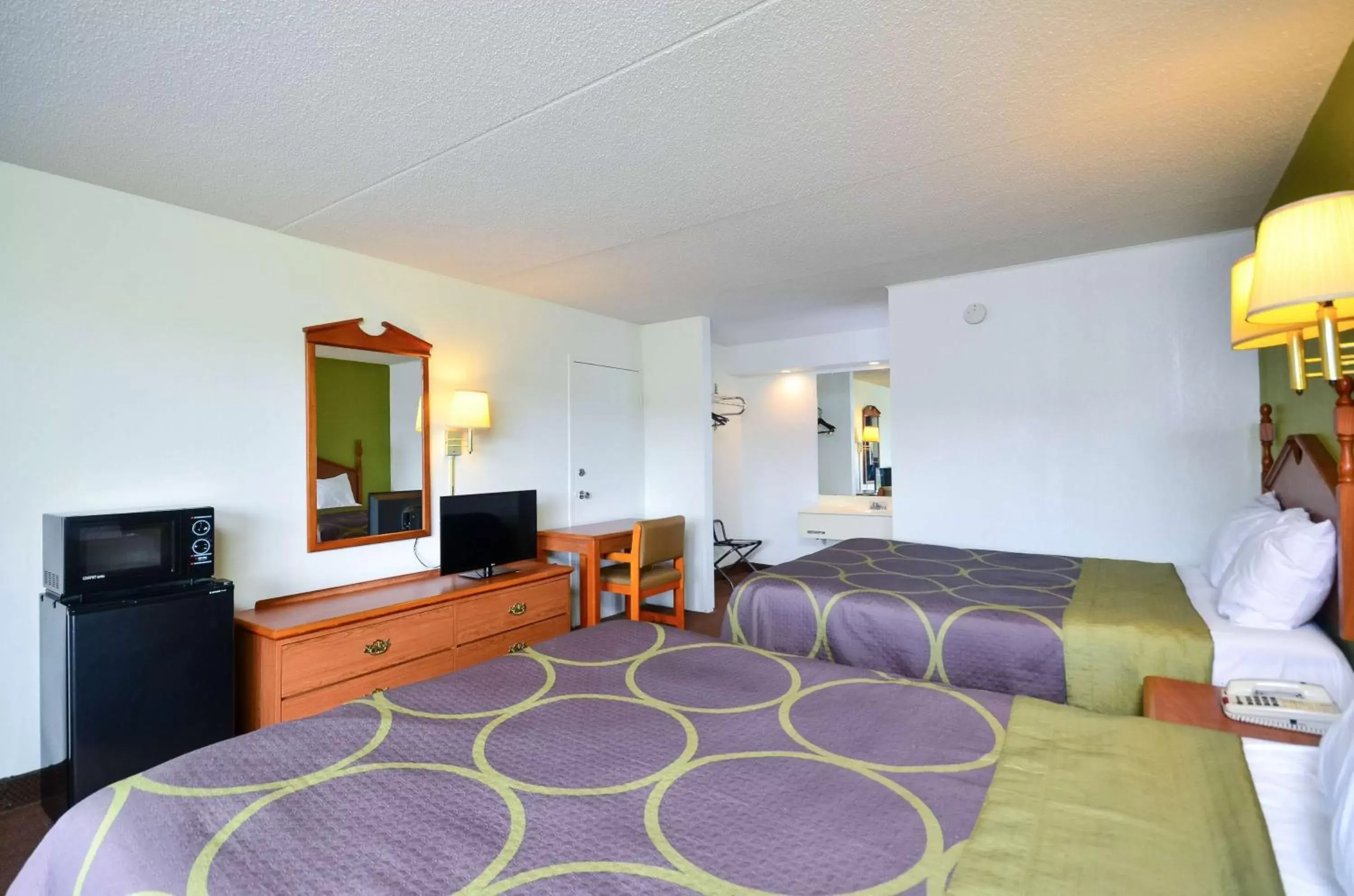 Photo of the whole room, Room Photo in Motel 6-Pulaski, TN