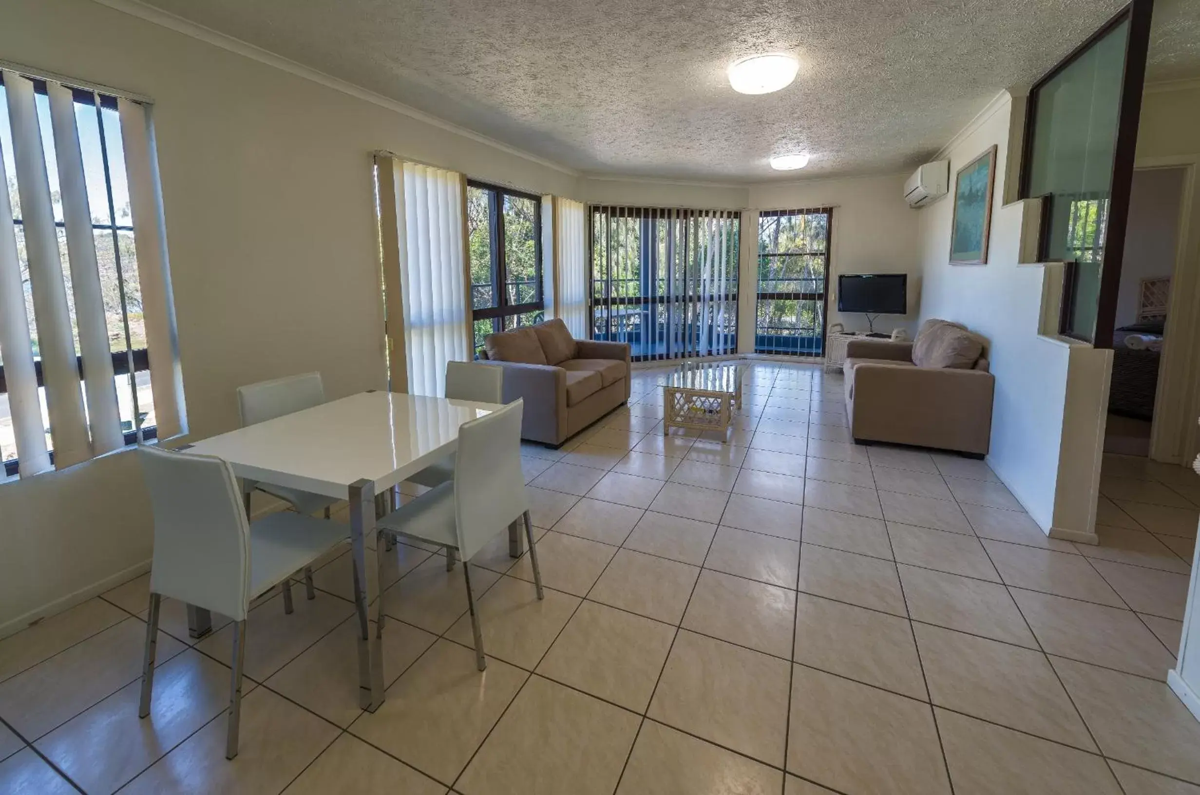 Living room in Rosslyn Bay Resort Yeppoon