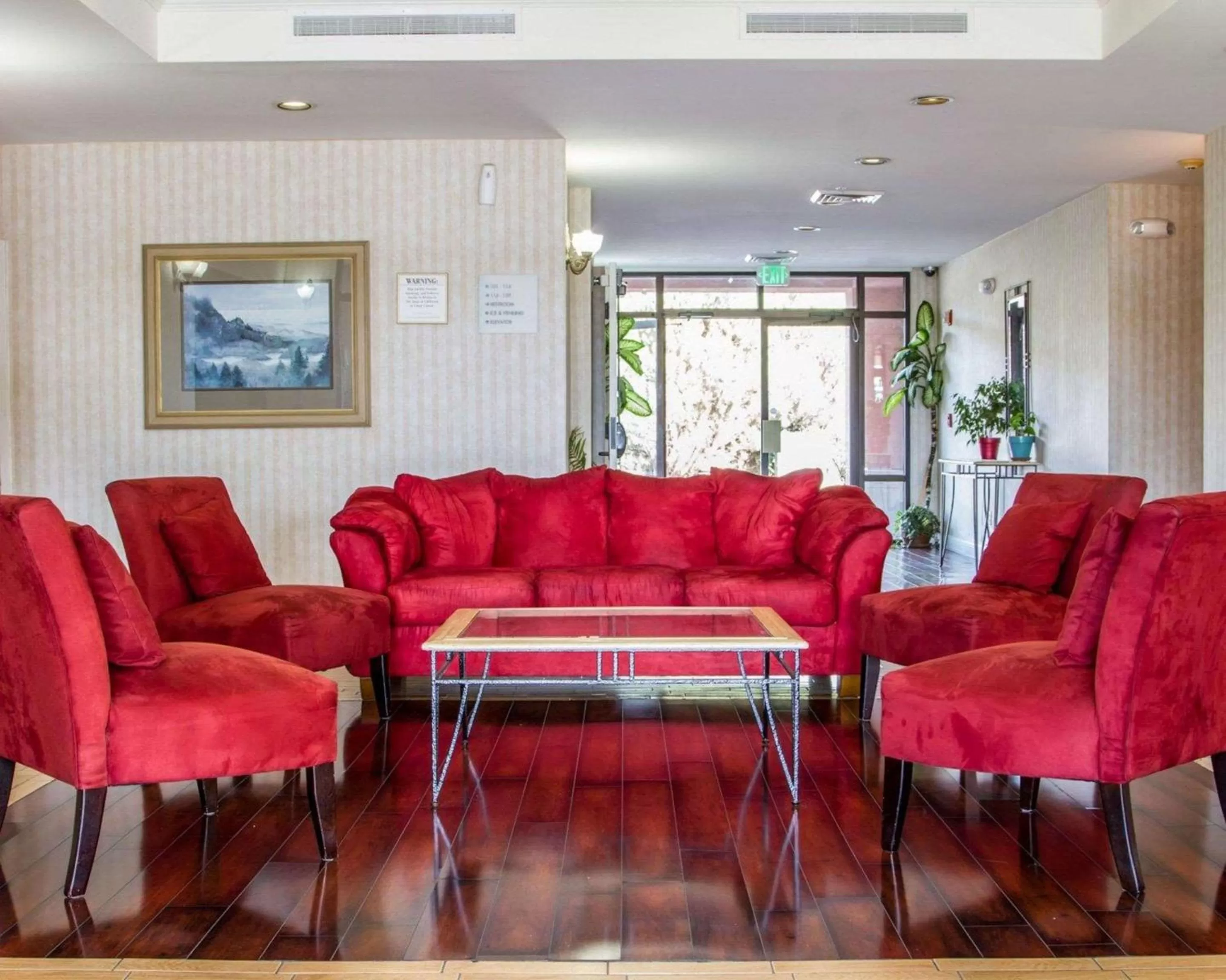 Lobby or reception in Rodeway Inn