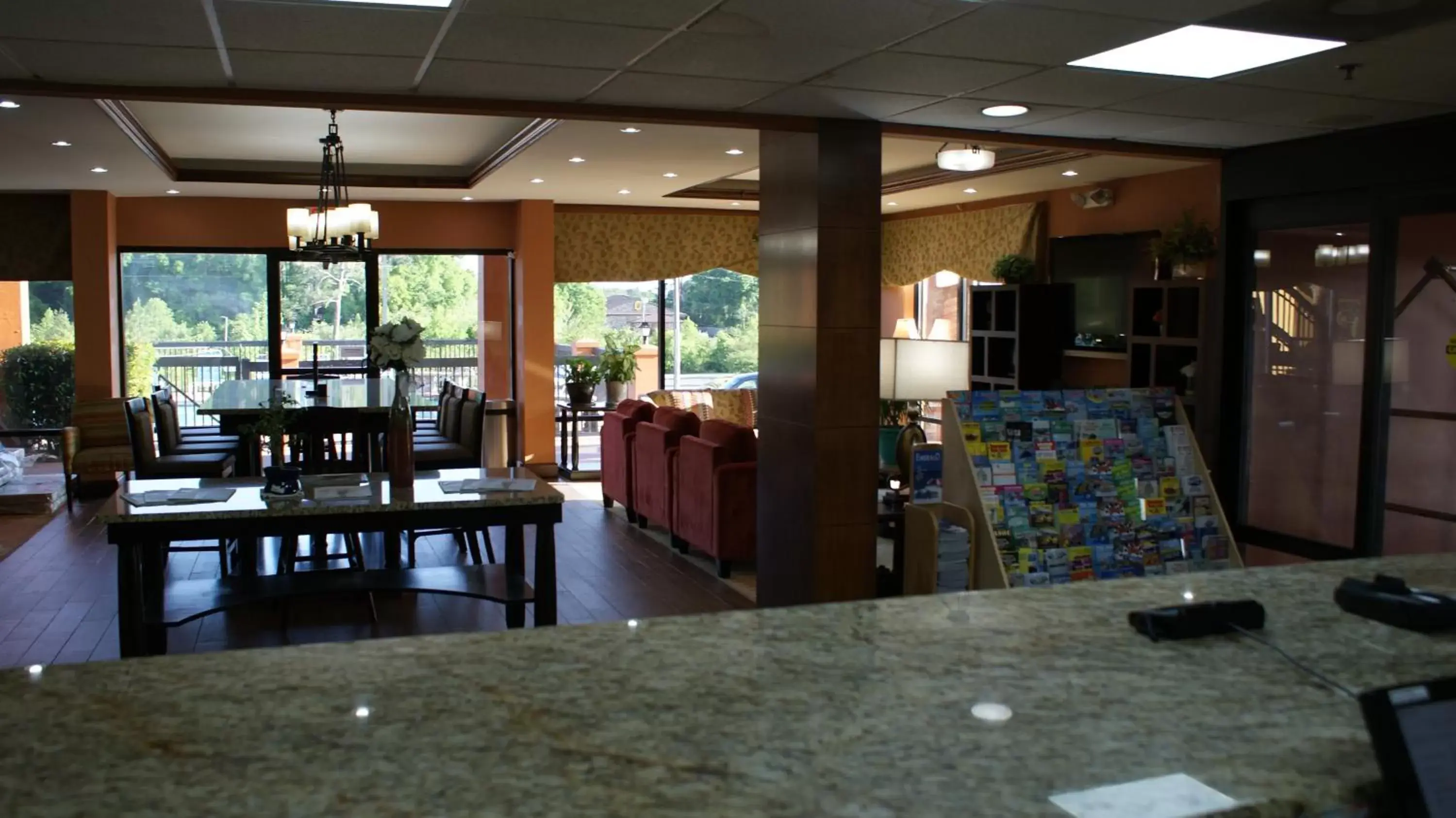 Restaurant/Places to Eat in Home Town Inn & Suites