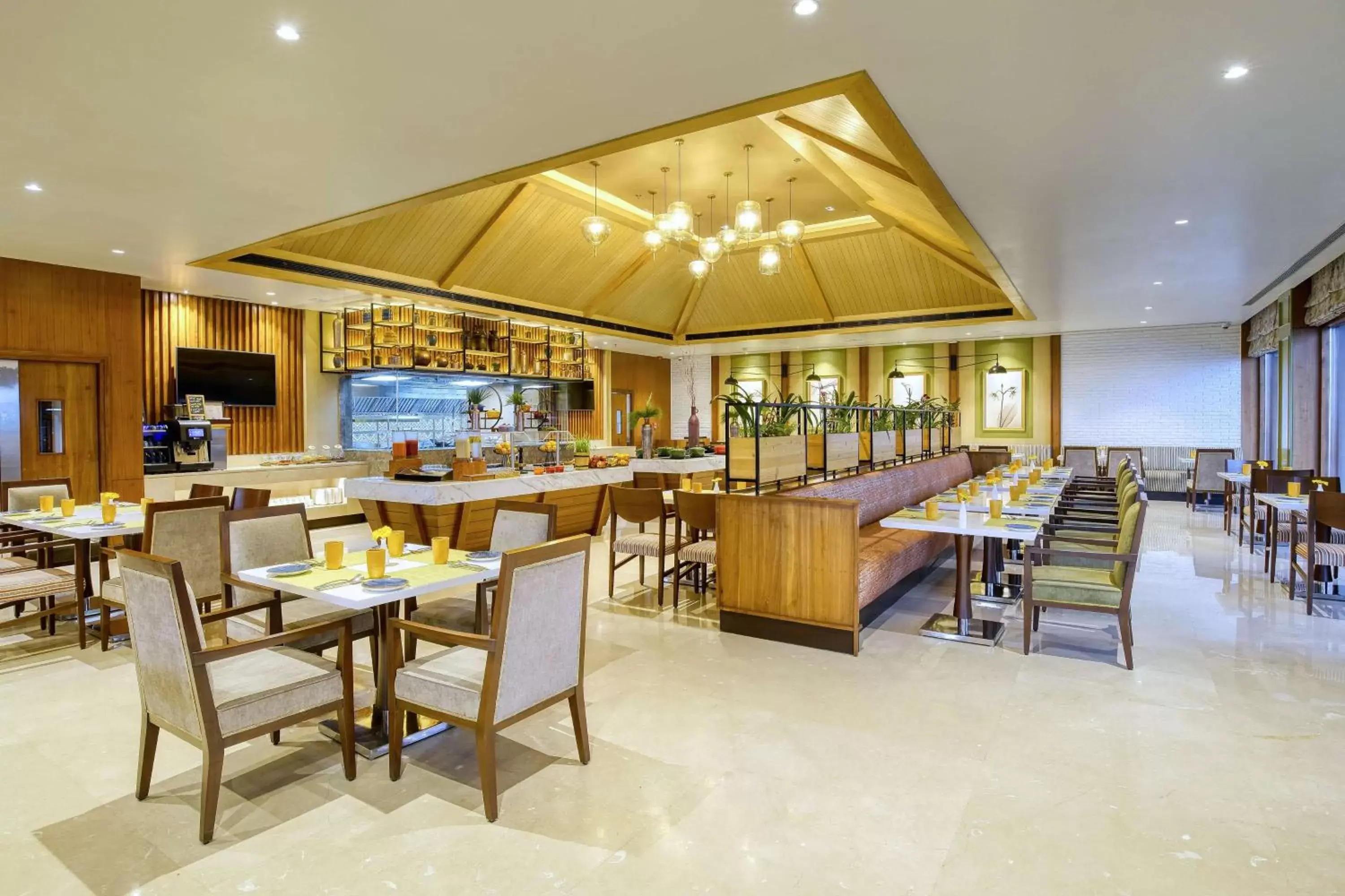 Restaurant/Places to Eat in Radisson Blu Resort Dharamshala Restaurant/Places to Eat in Radisson Blu Resort Dharamshala