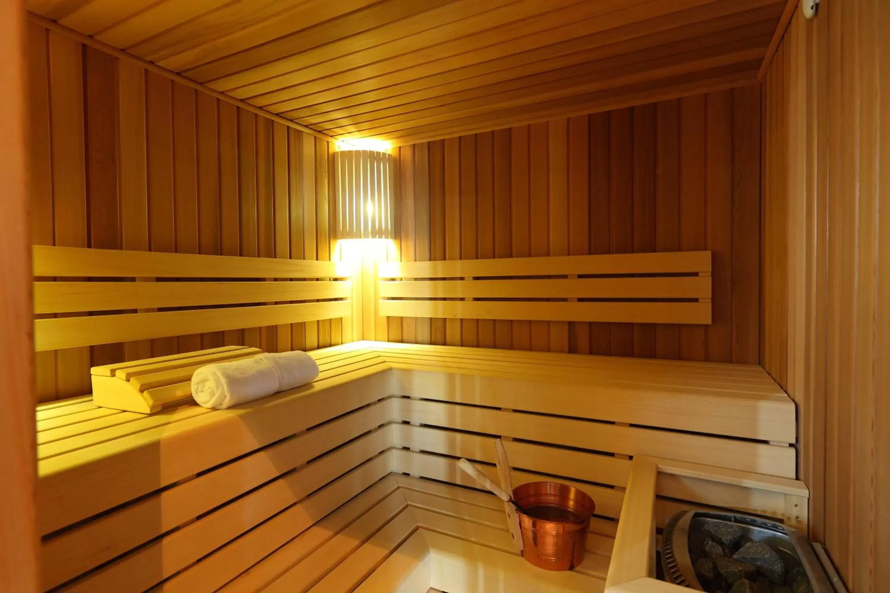 Sauna in Residhome Suites Paris Sénart