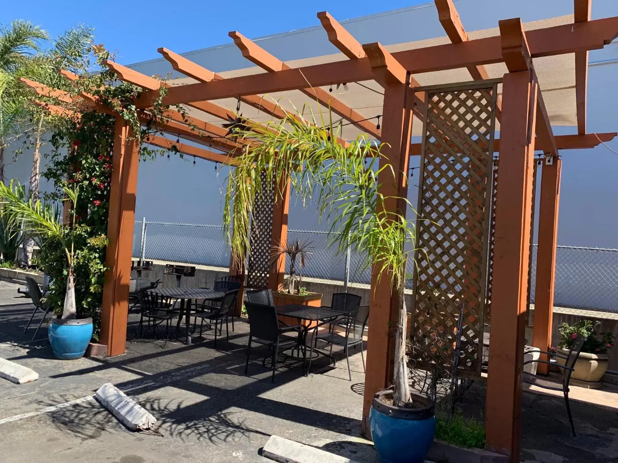 BBQ facilities in Sandyland Reef Inn