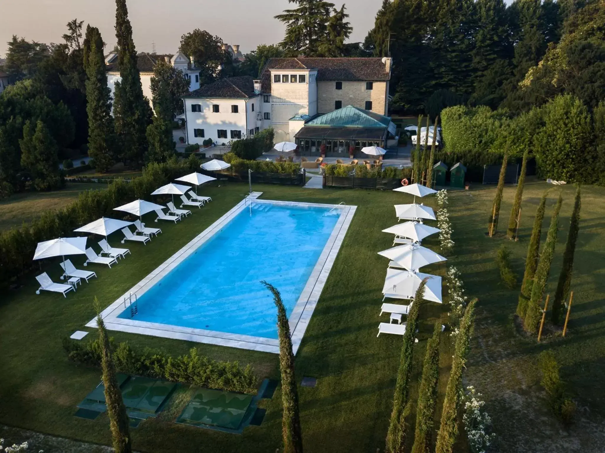 Swimming Pool in Relais et Châteaux Hotel Villa Franceschi