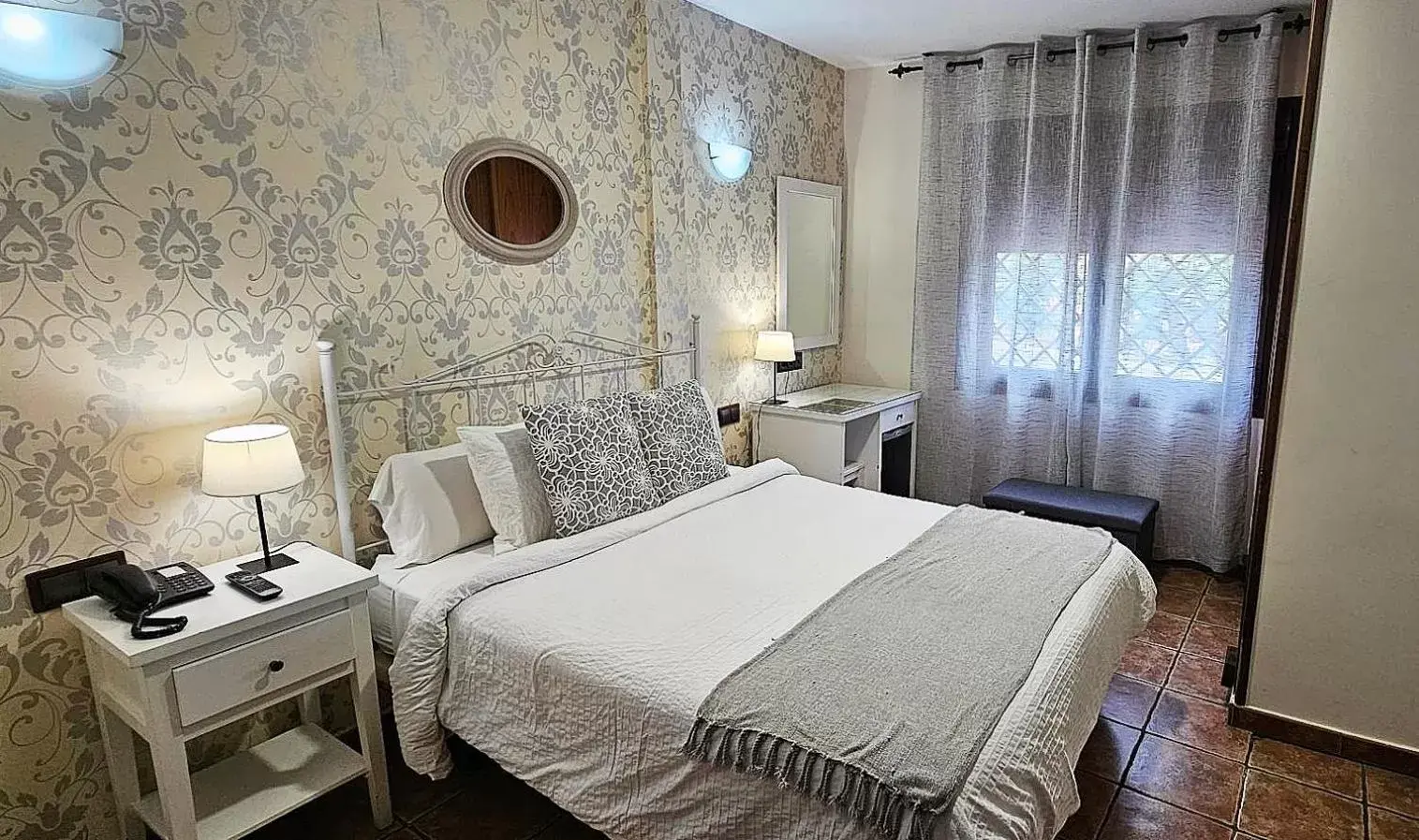 Bedroom, Bed in Hotel Medina de Toledo Bedroom, Bed in Hotel Medina de Toledo