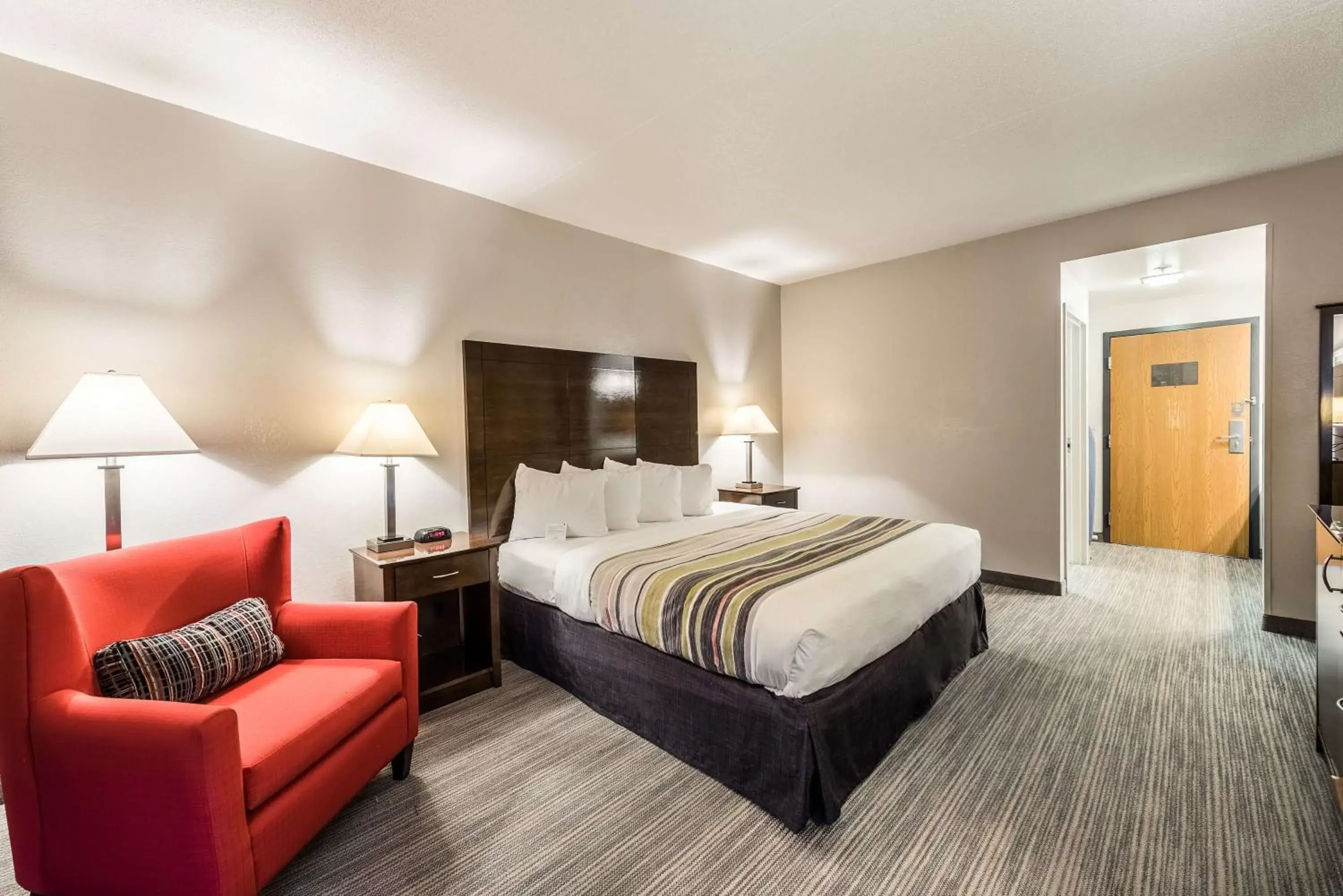 Photo of the whole room, Bed in Country Inn & Suites by Radisson, Cookeville, TN