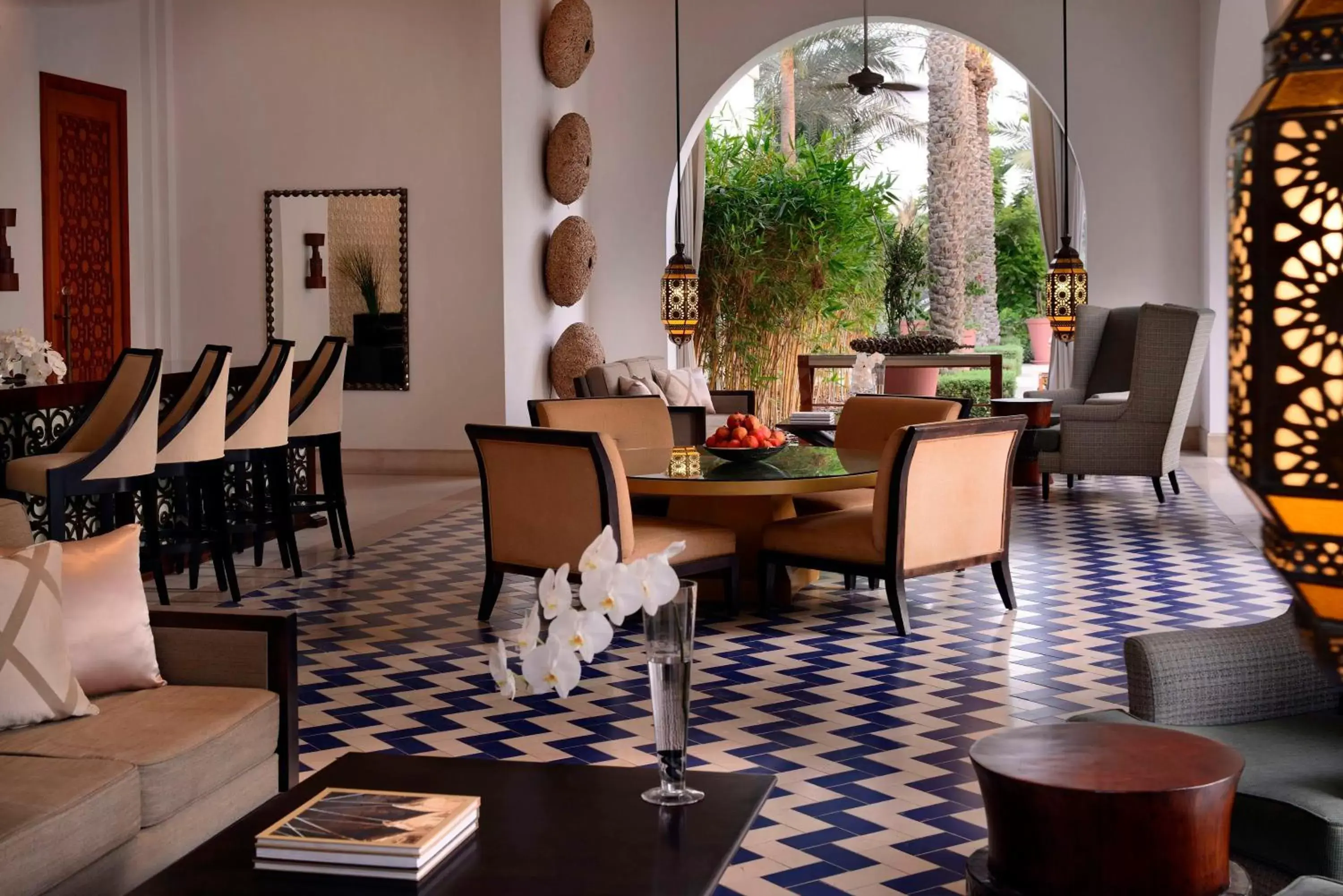Lounge or bar, Restaurant/Places to Eat in Park Hyatt Dubai