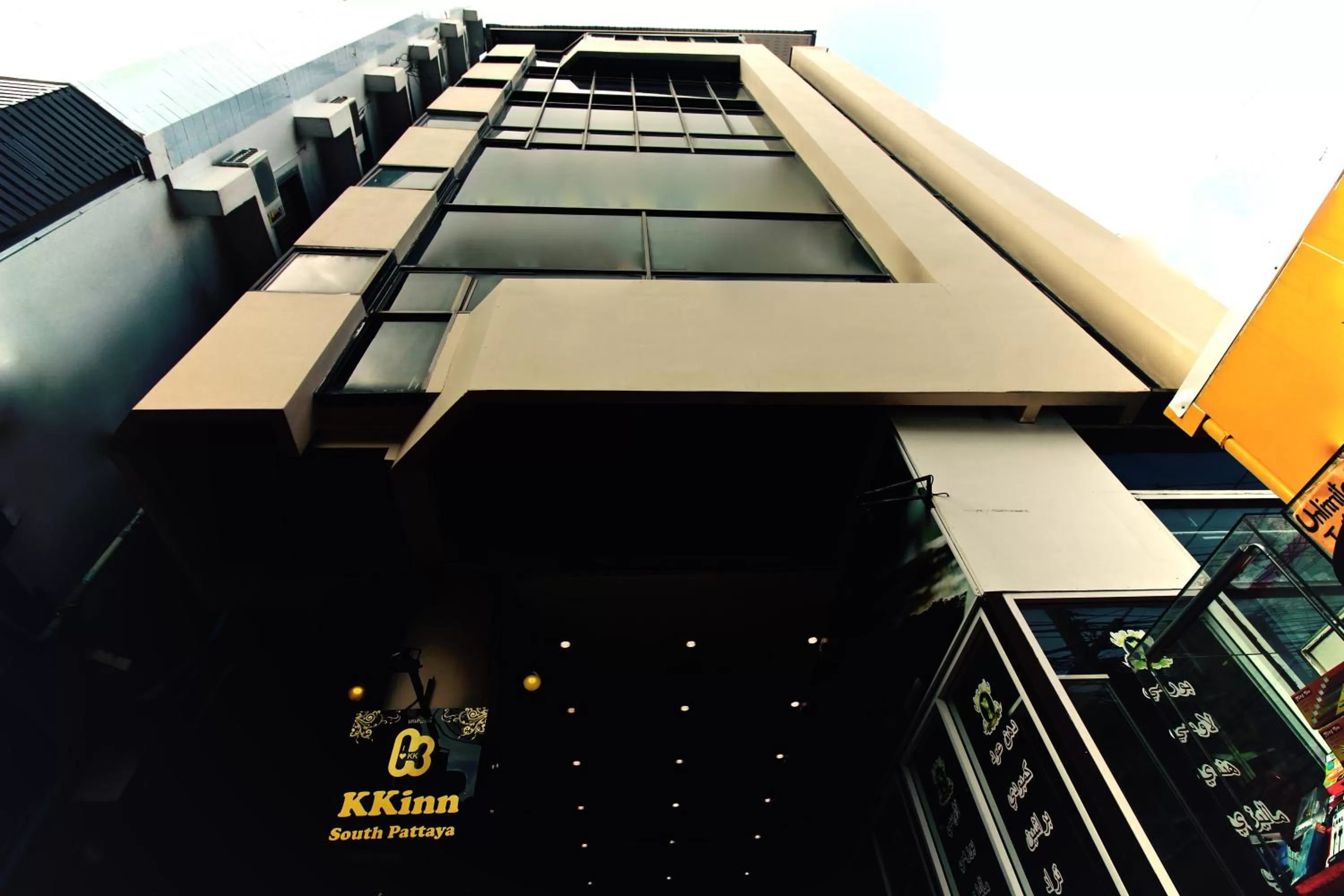 Property building in KKinn South Pattaya