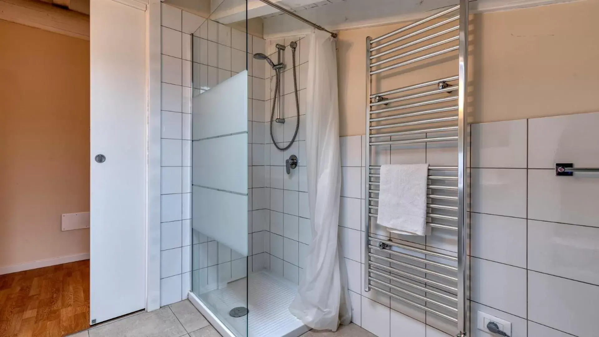 Shower, Bathroom in Cascina Volta