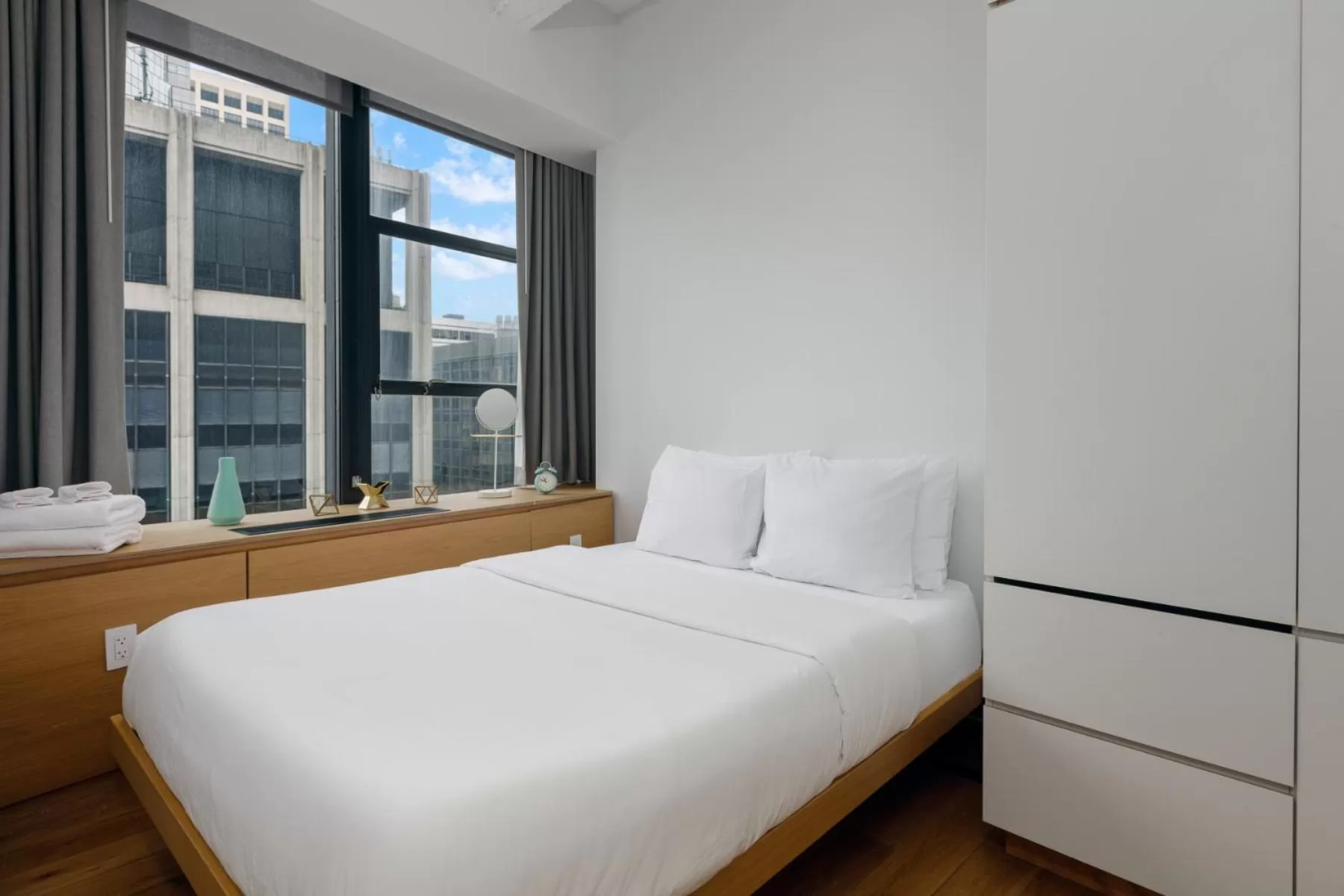 Bed in Placemakr Wall Street