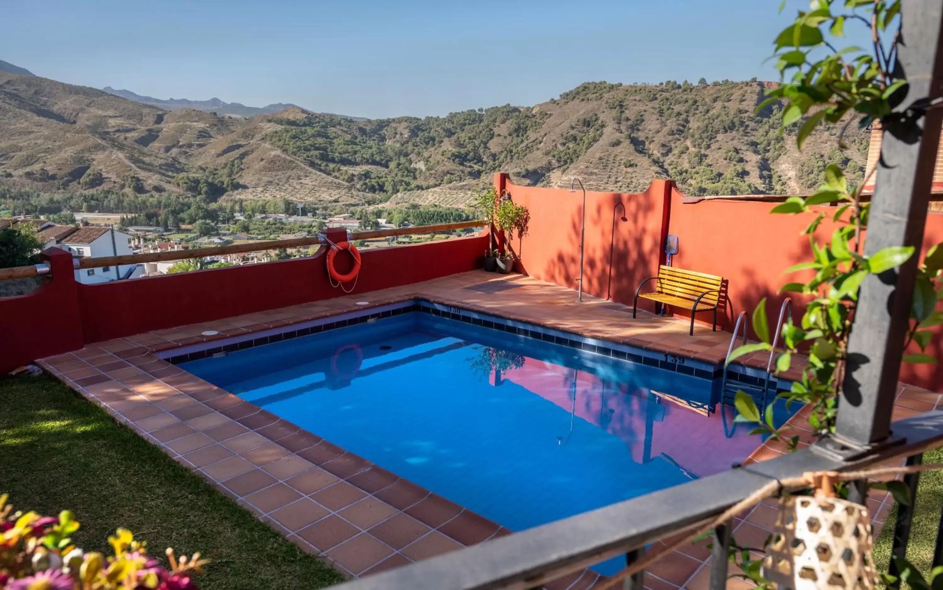 Garden, Swimming Pool in Hotel Boutique Cerro del Sol