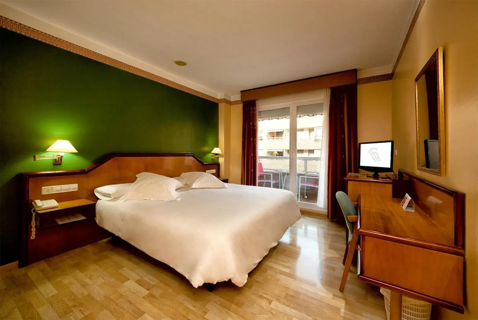 Bedroom, Bed in Hotel Torrepalma