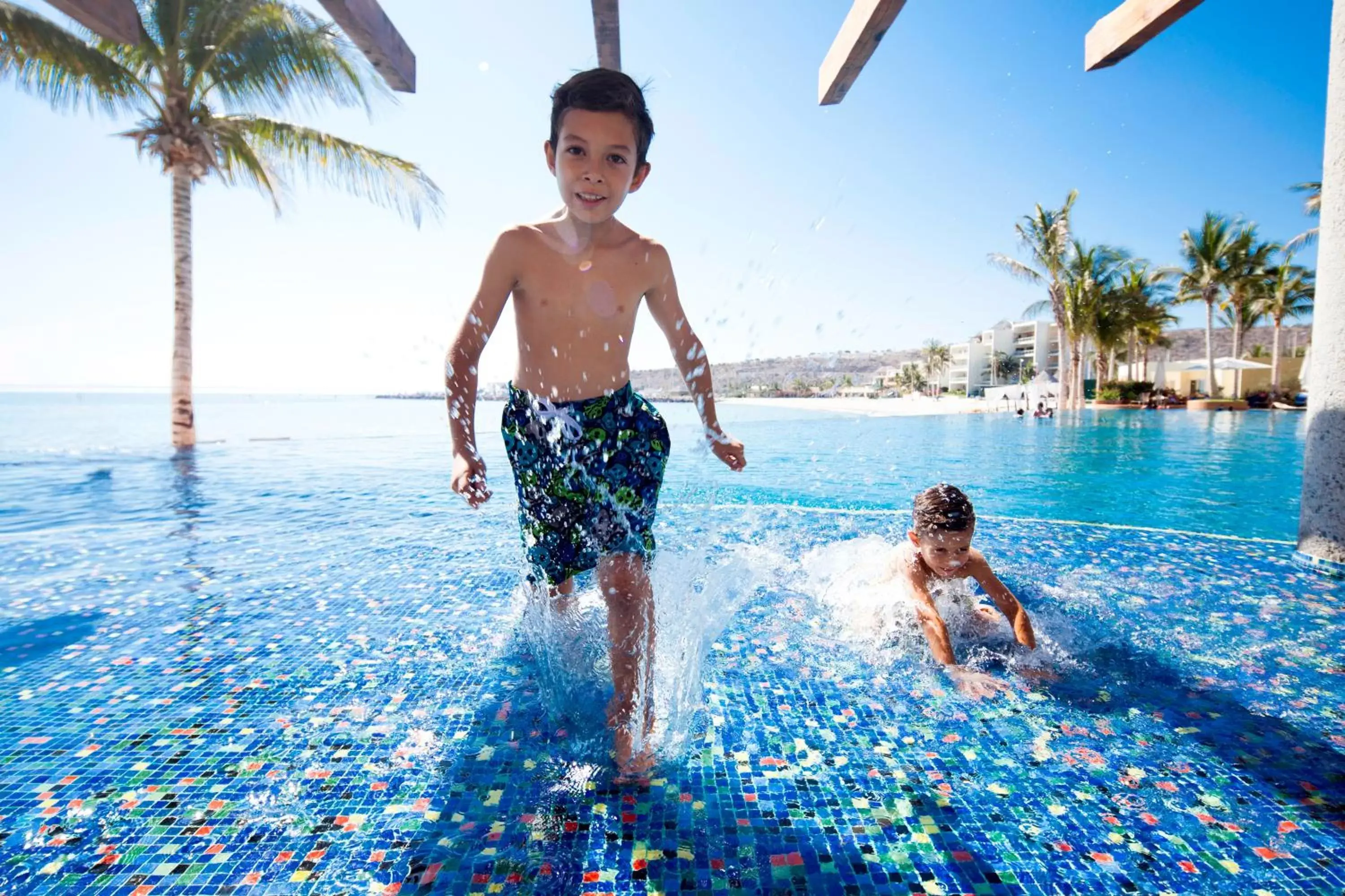 Food and drinks, Swimming Pool in Puerta Cortes Residences