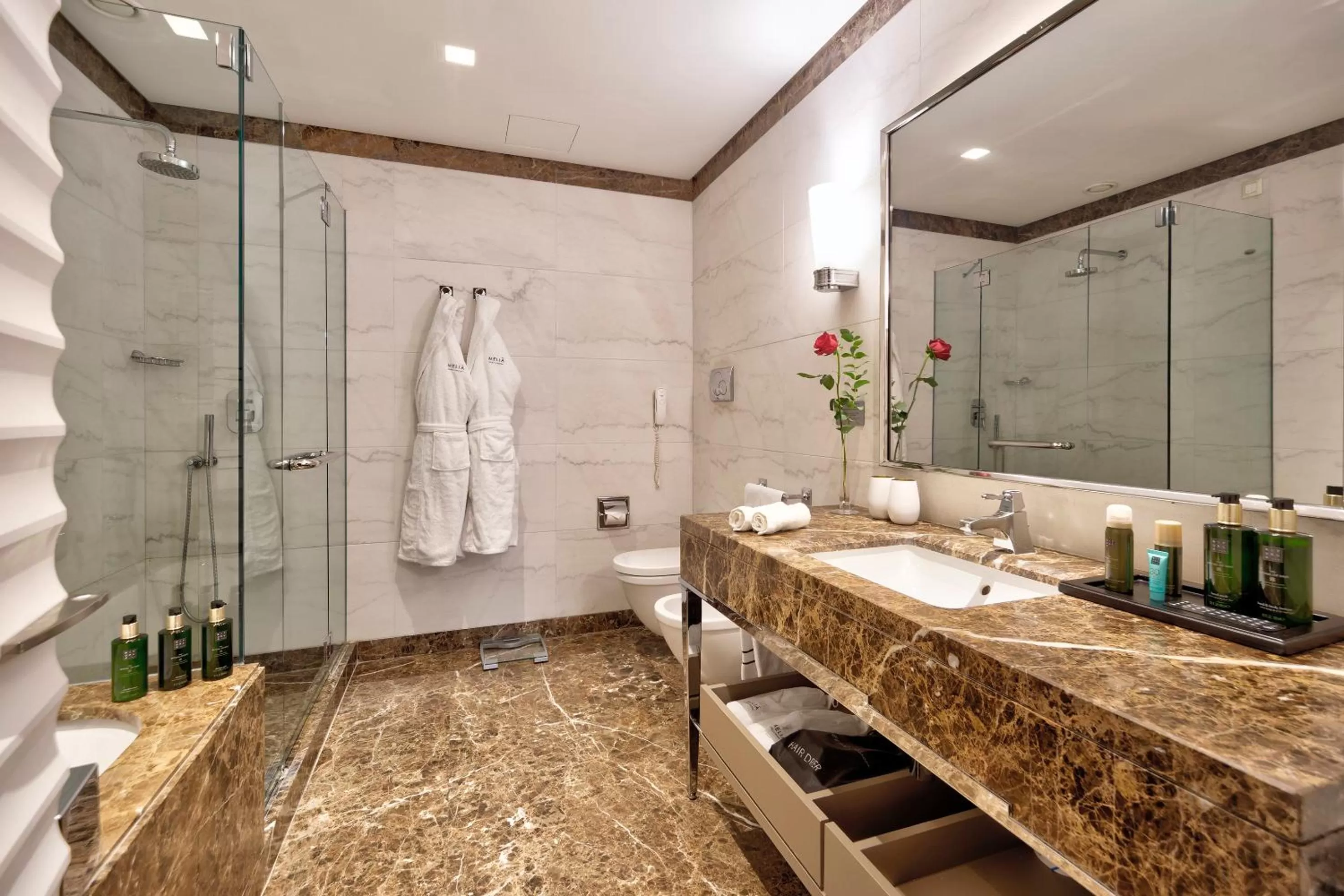 Junior Suite with Terrace in Meliá Genova