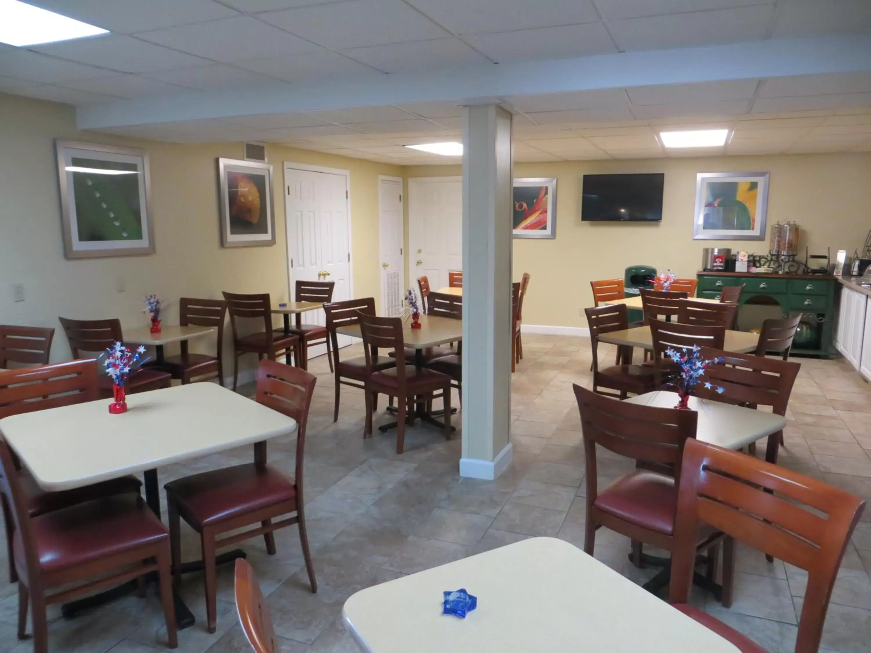 Food and drinks, Restaurant/Places to Eat in Best Western Inn Russellville