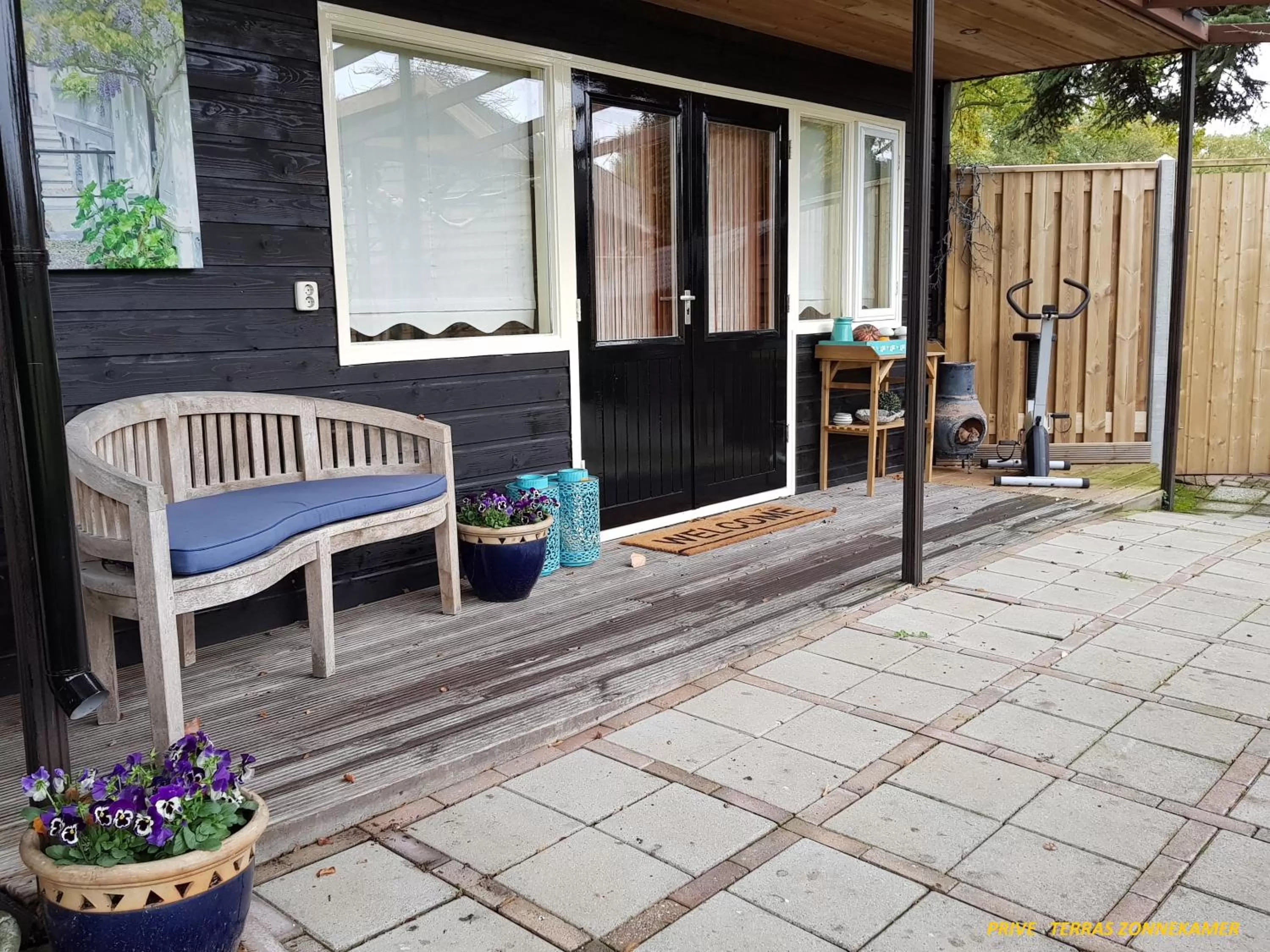 Balcony/Terrace in B&B Usselo Klein, fijn en uniek!