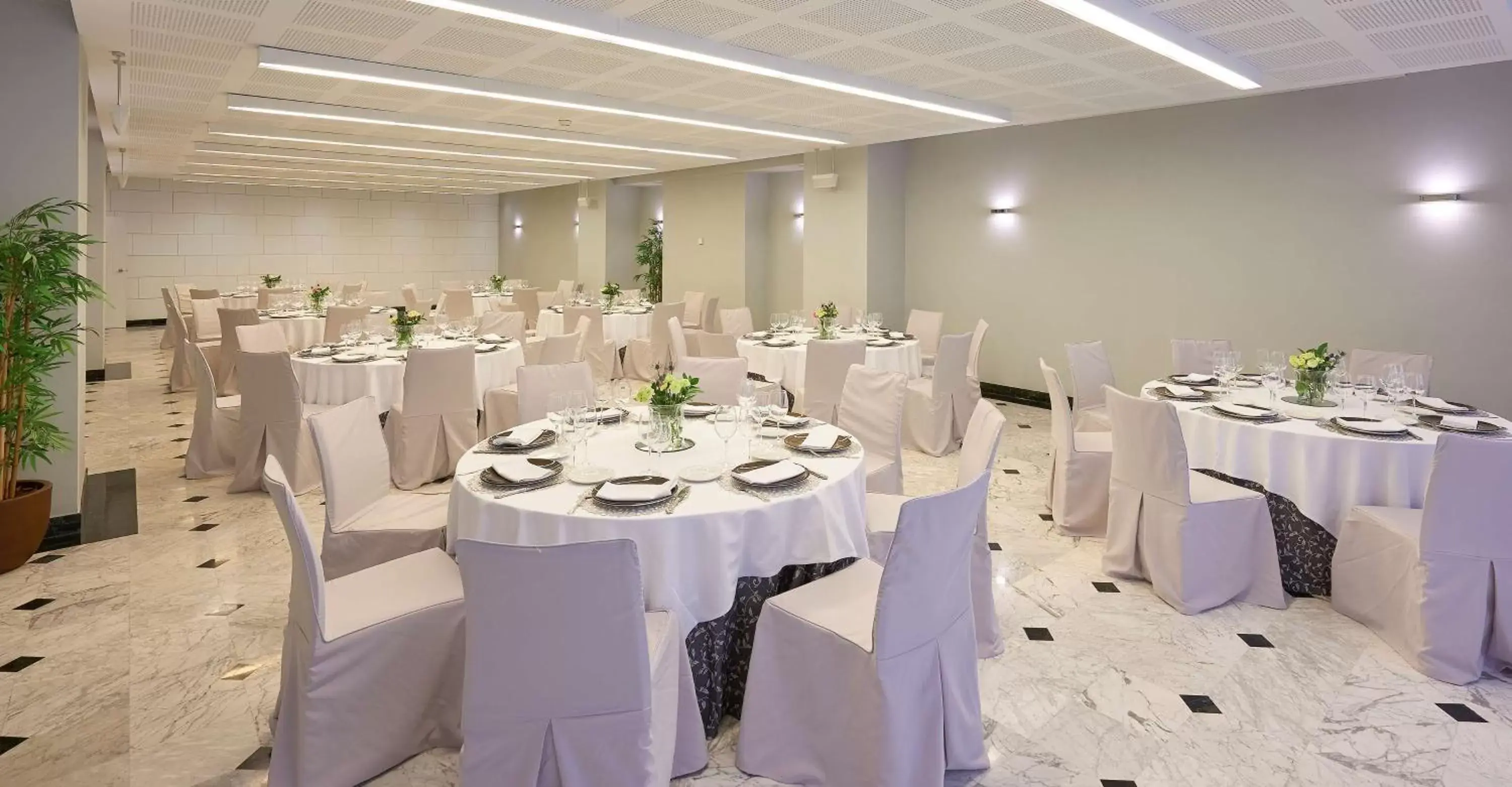 On site, Banquet Facilities in NH Collection Villa de Bilbao