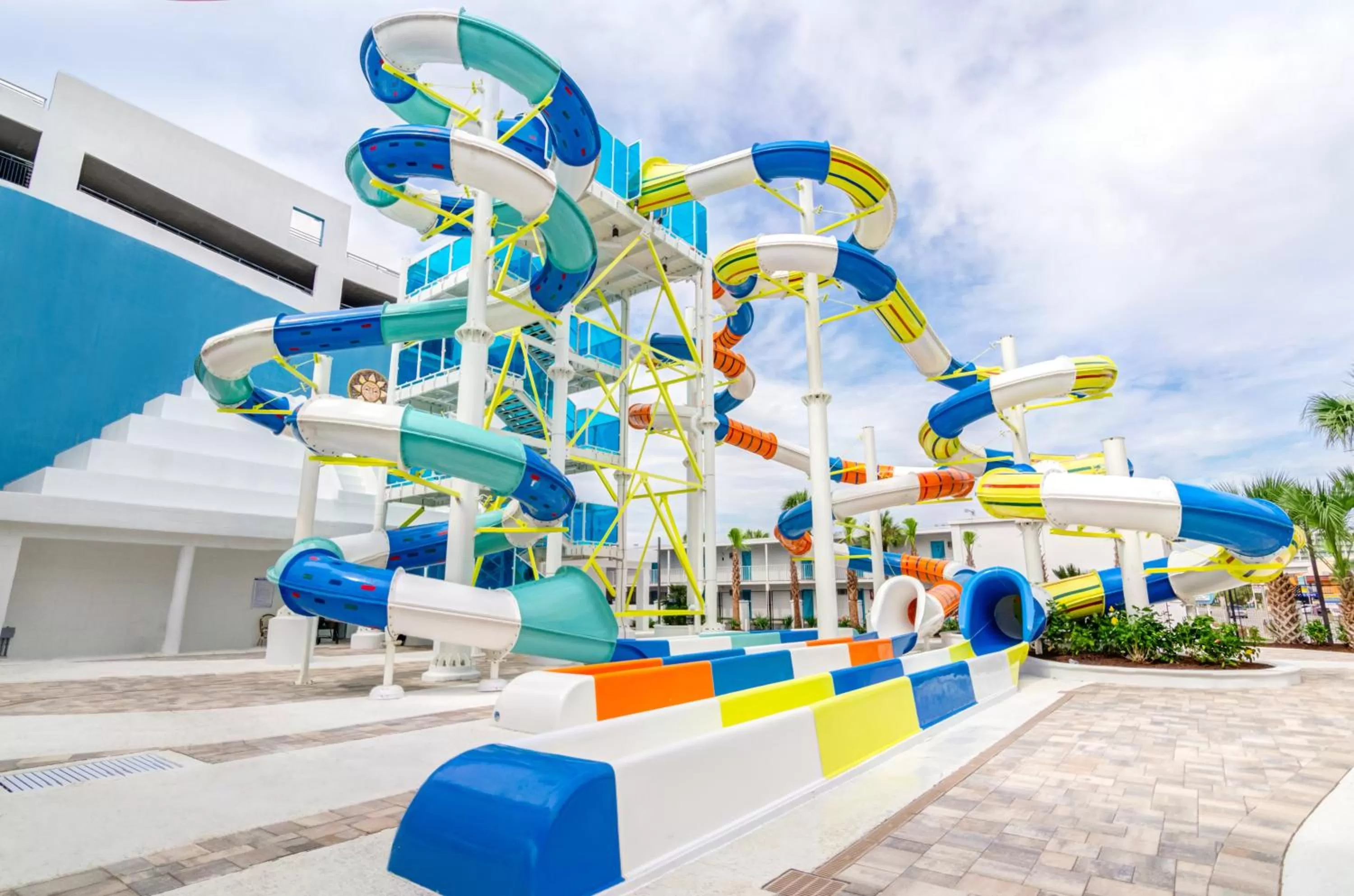 Aqua park, Water Park in Ocean Escape Condos