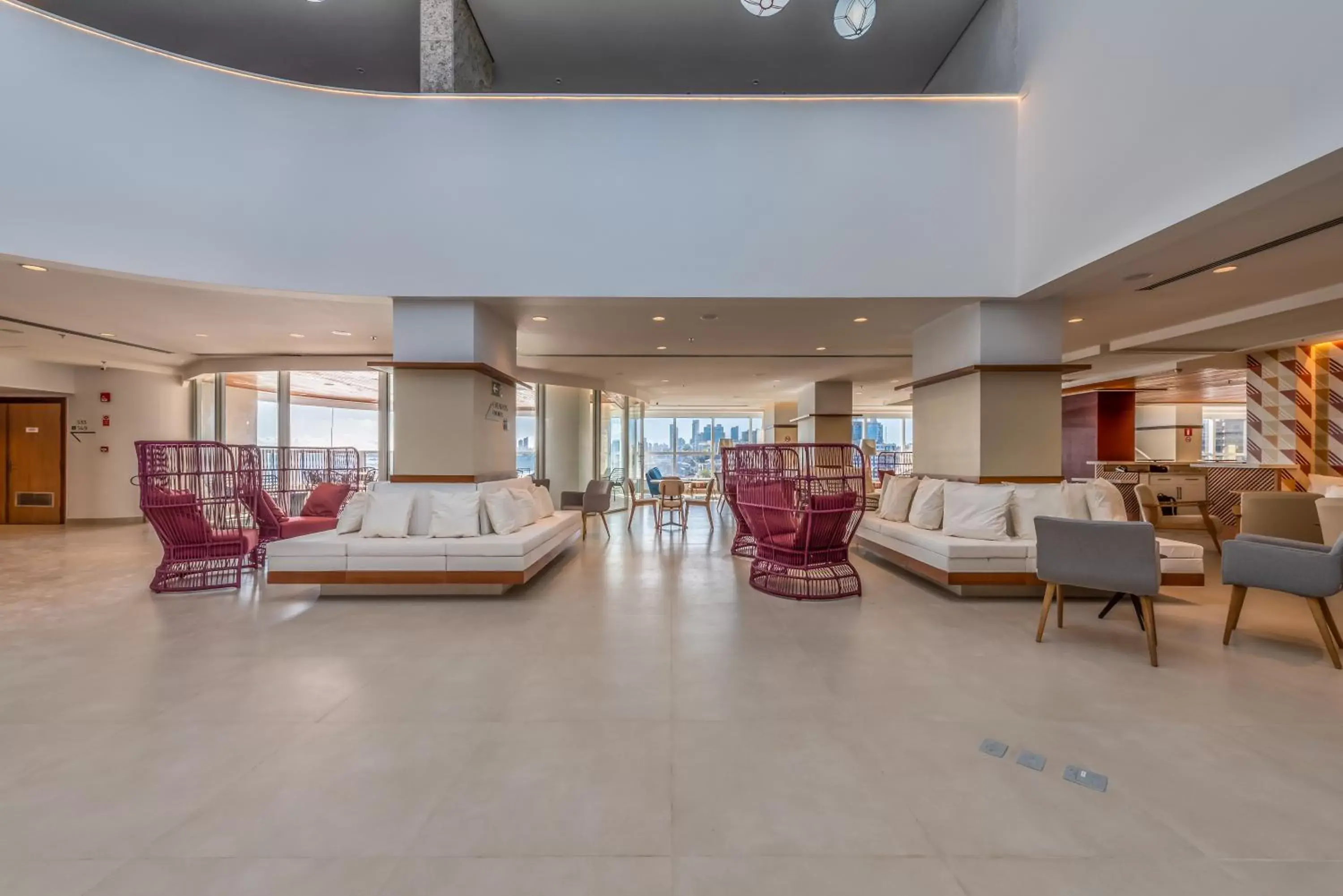 Lobby or reception in Novotel Salvador Rio Vermelho