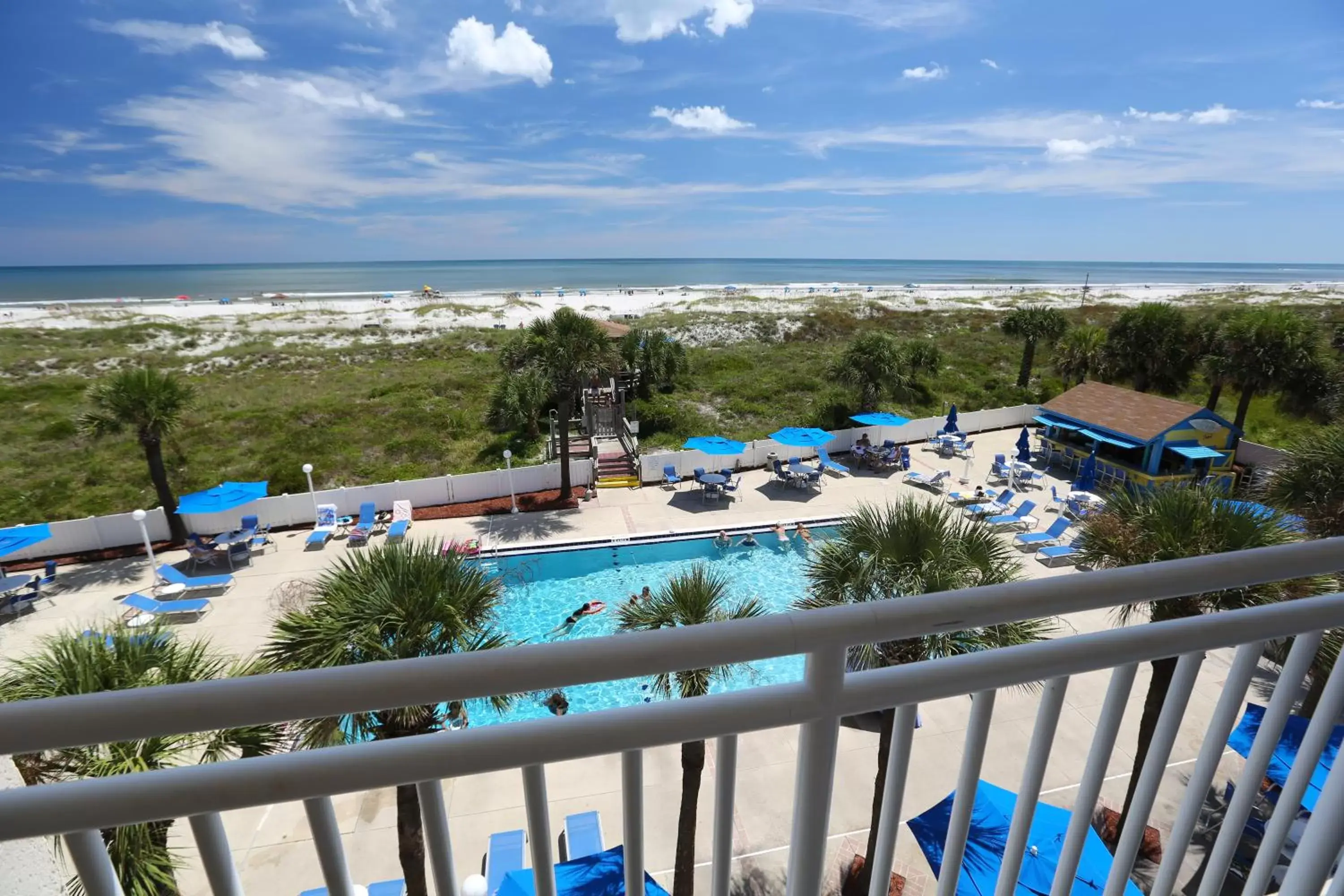 Sea view, Pool View in Guy Harvey Resort on Saint Augustine Beach