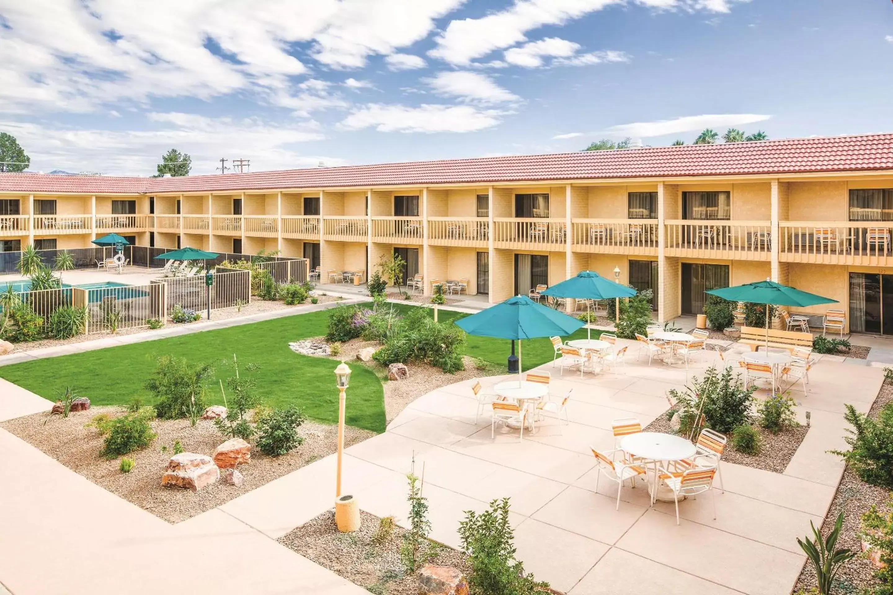 Pool View in La Quinta Inn by Wyndham Tucson East