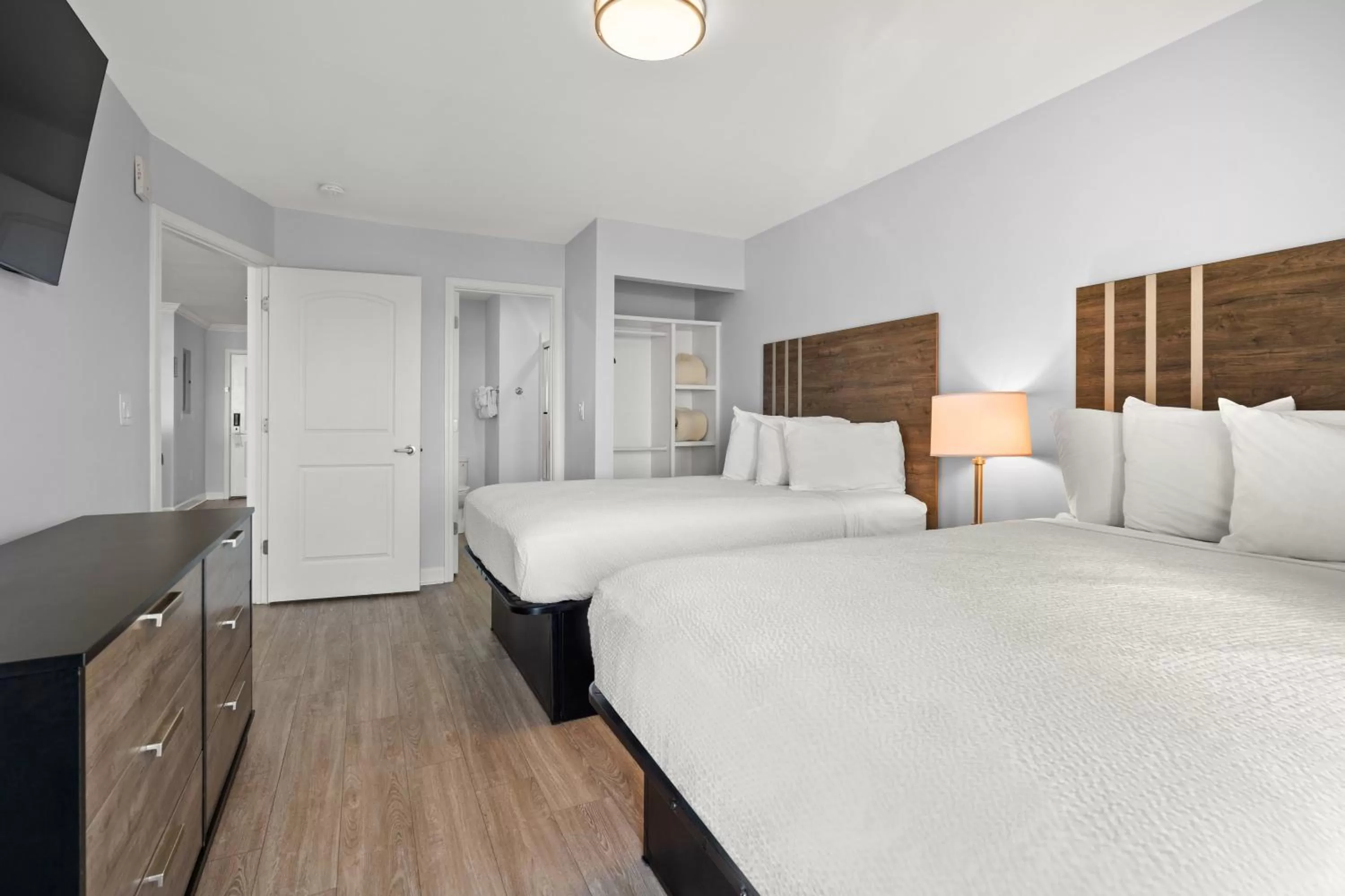 Bedroom, Bed in Ocean Escape Condos